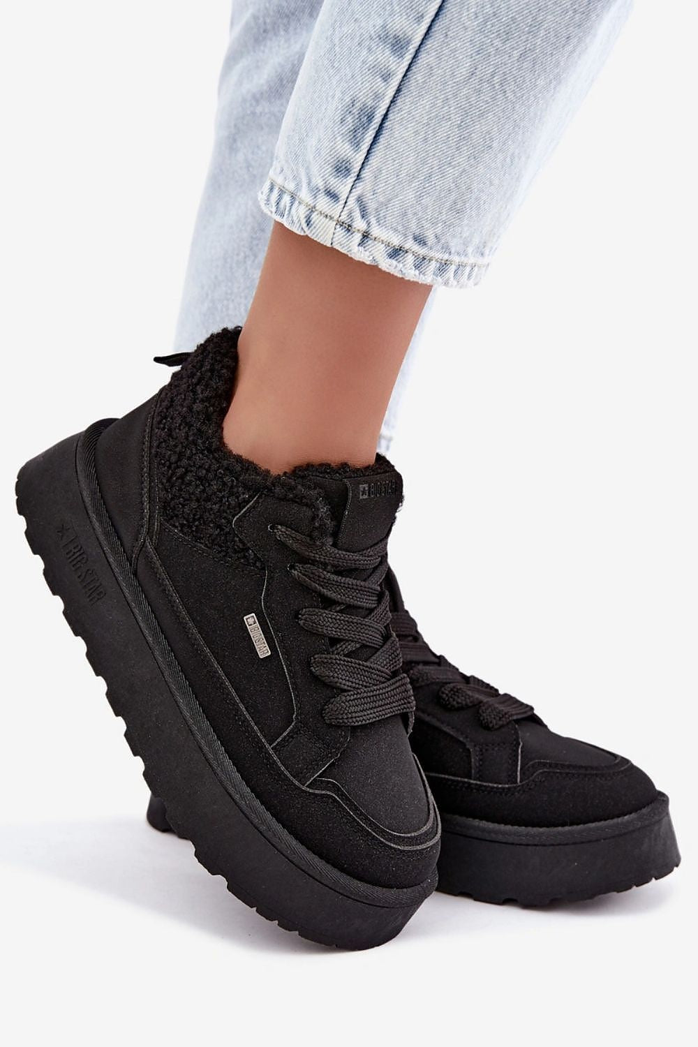  Moon boots model 231779 Step in style 