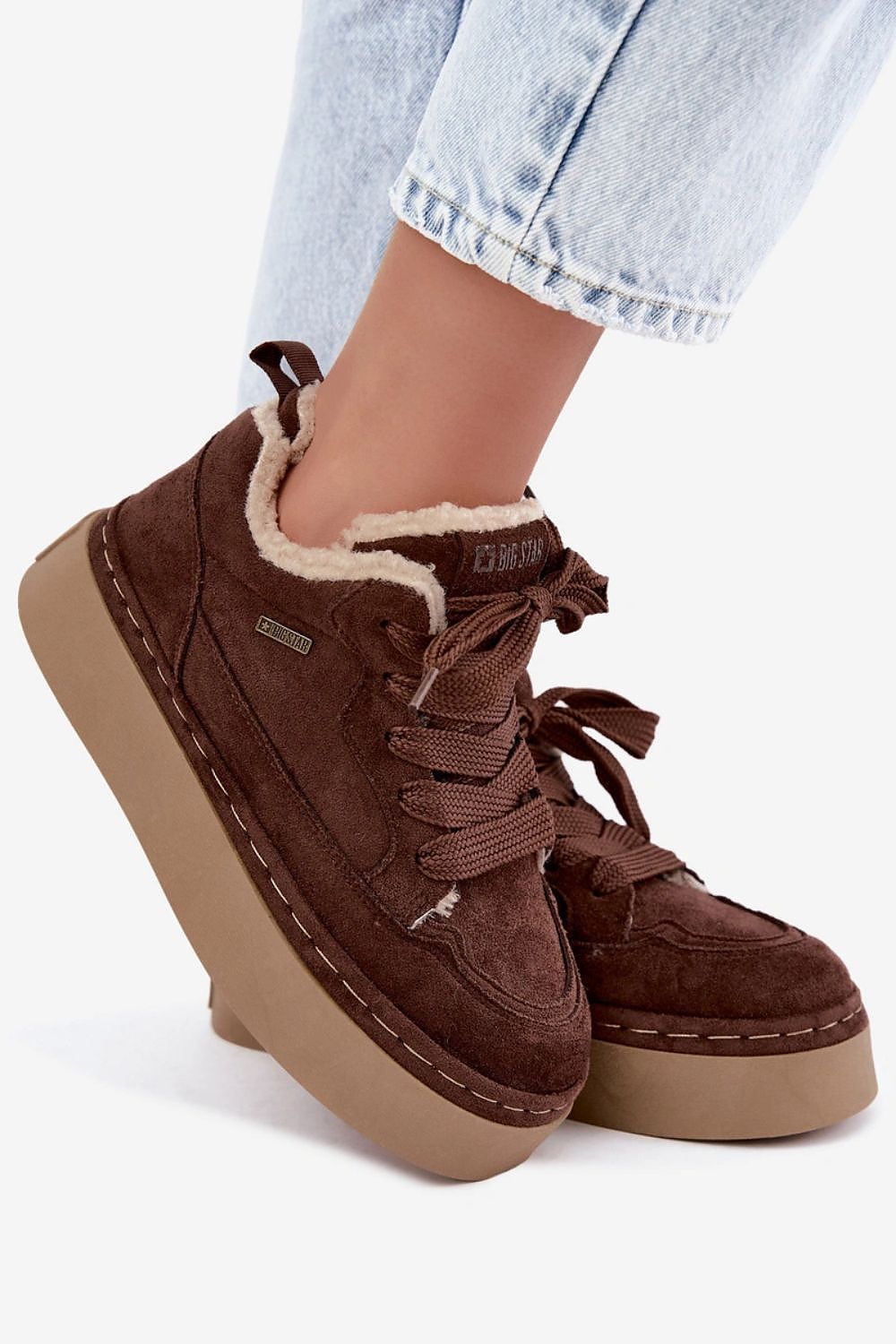  Moon boots model 231780 Step in style 