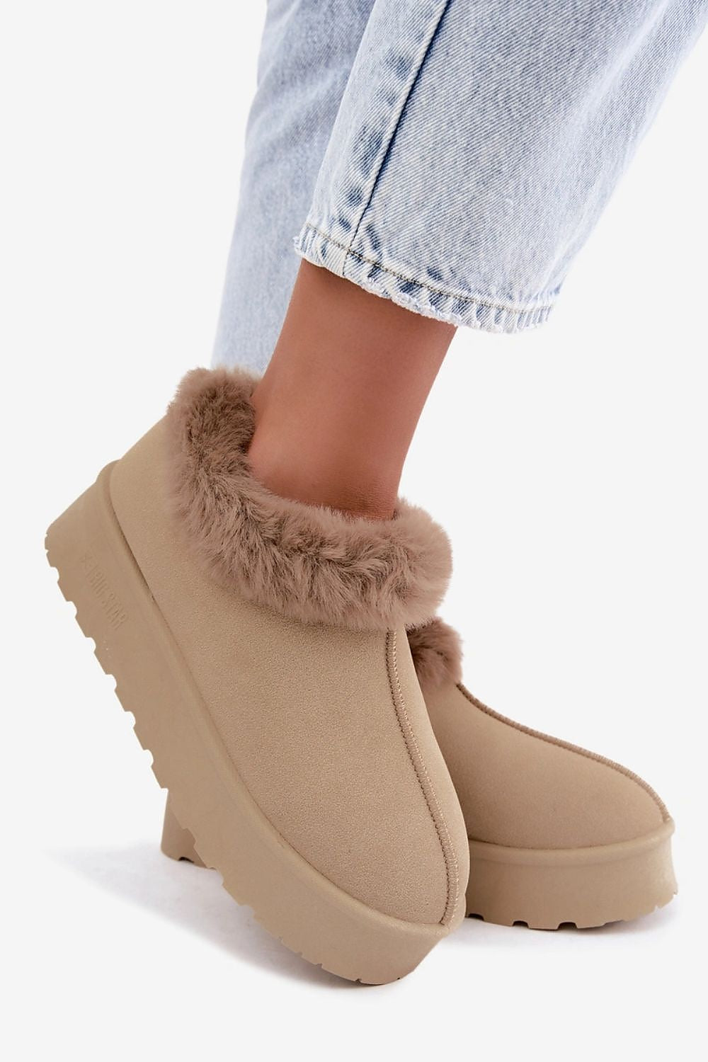  Moon boots model 231784 Step in style 