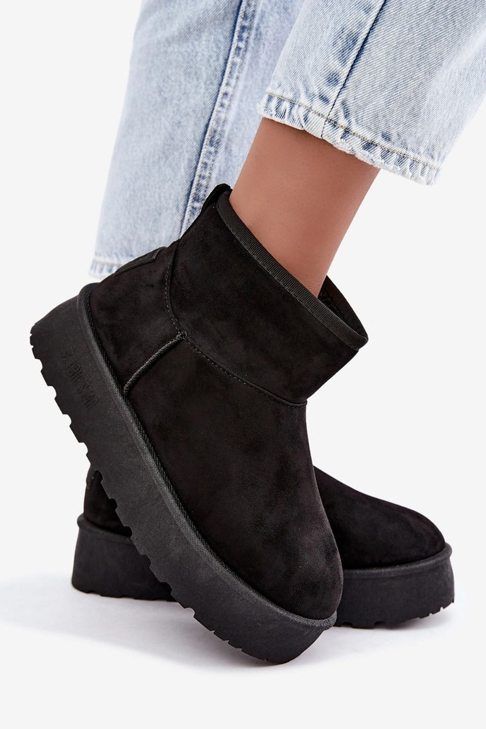  Moon boots model 231785 Step in style 
