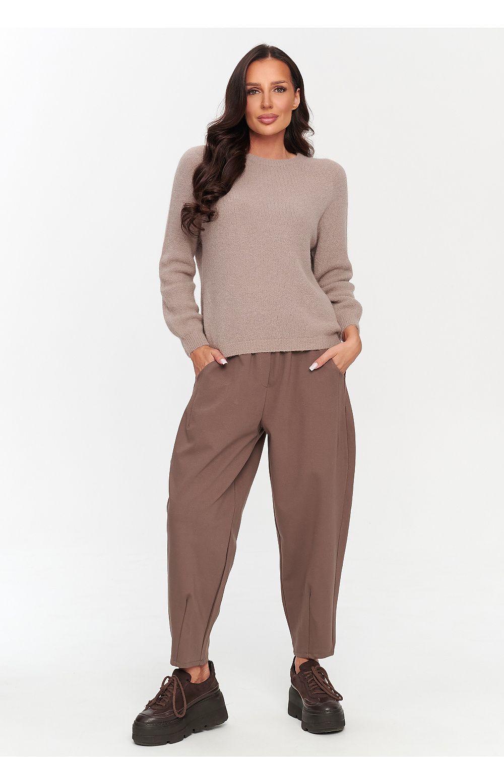  Pantaloni de damă model 231980 Makadamia 