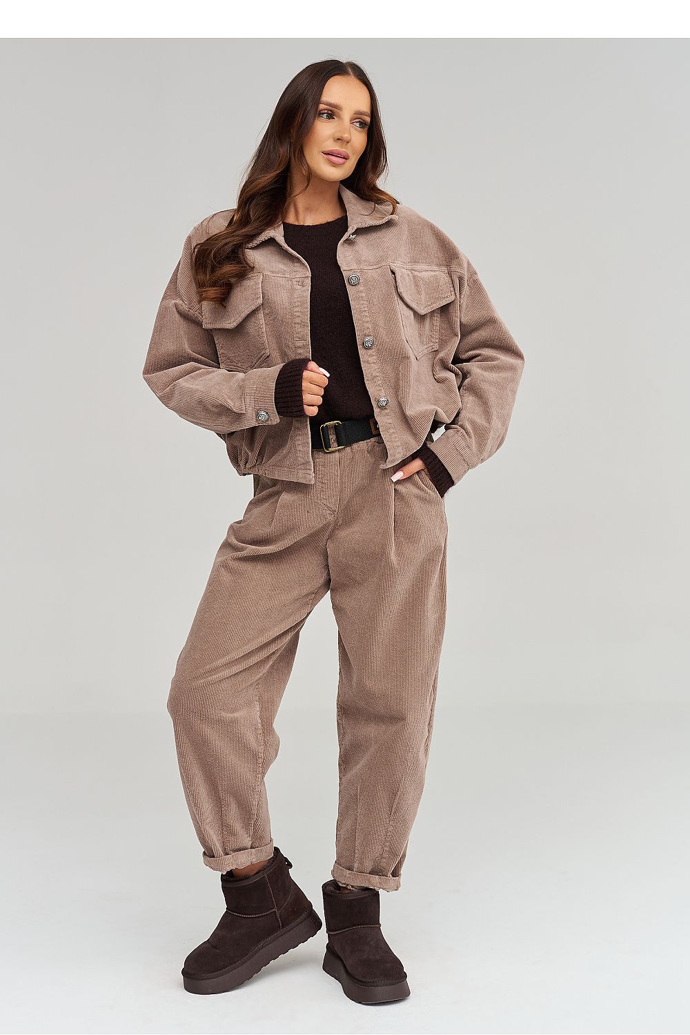  Pantaloni din catifea model 232015 Makadamia 