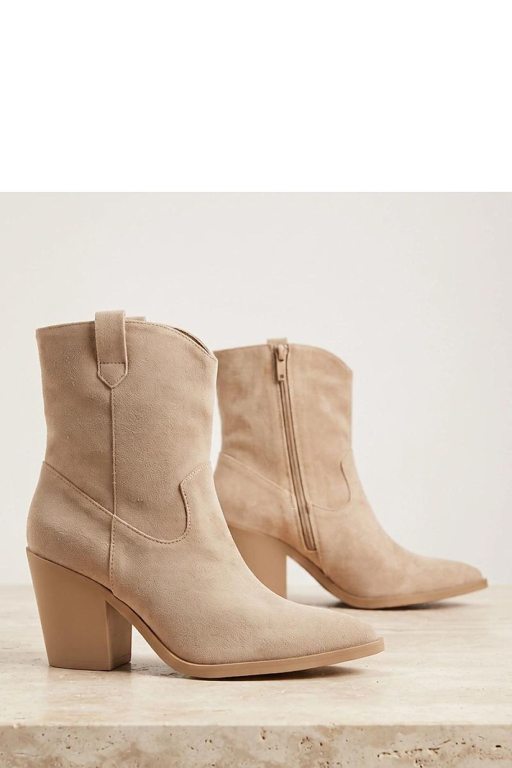  Botine cu toc model 232152 Solea 