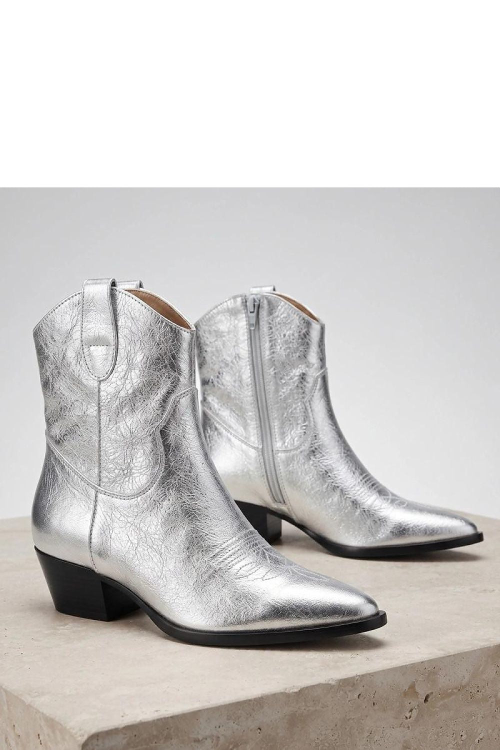  Botine cu toc model 232169 Solea 