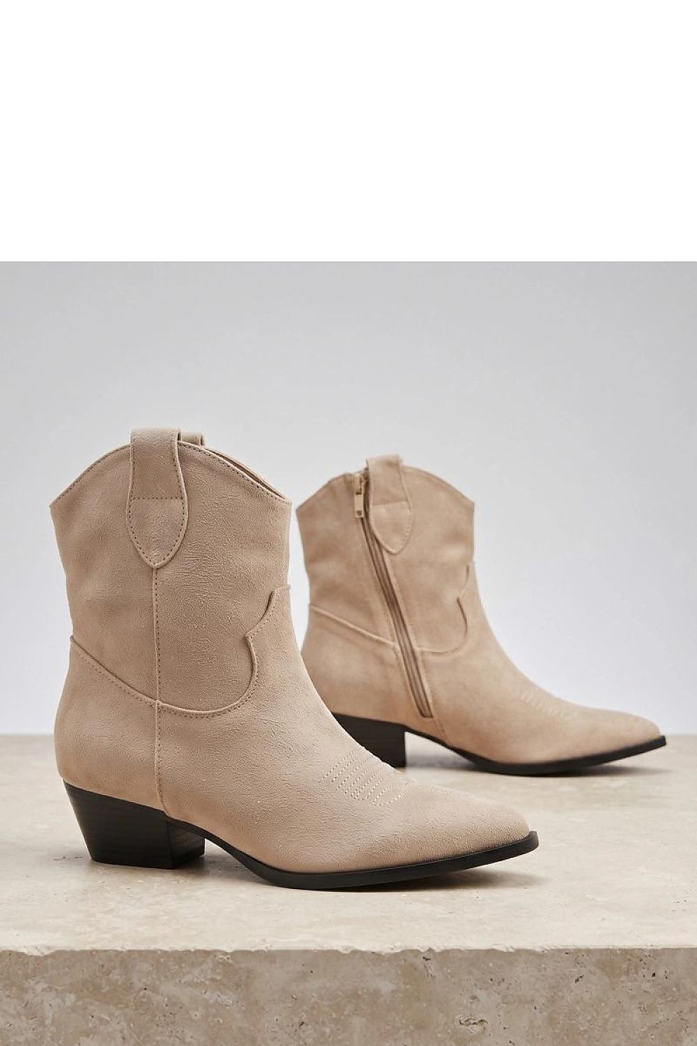  Botine cu toc model 232171 Solea 