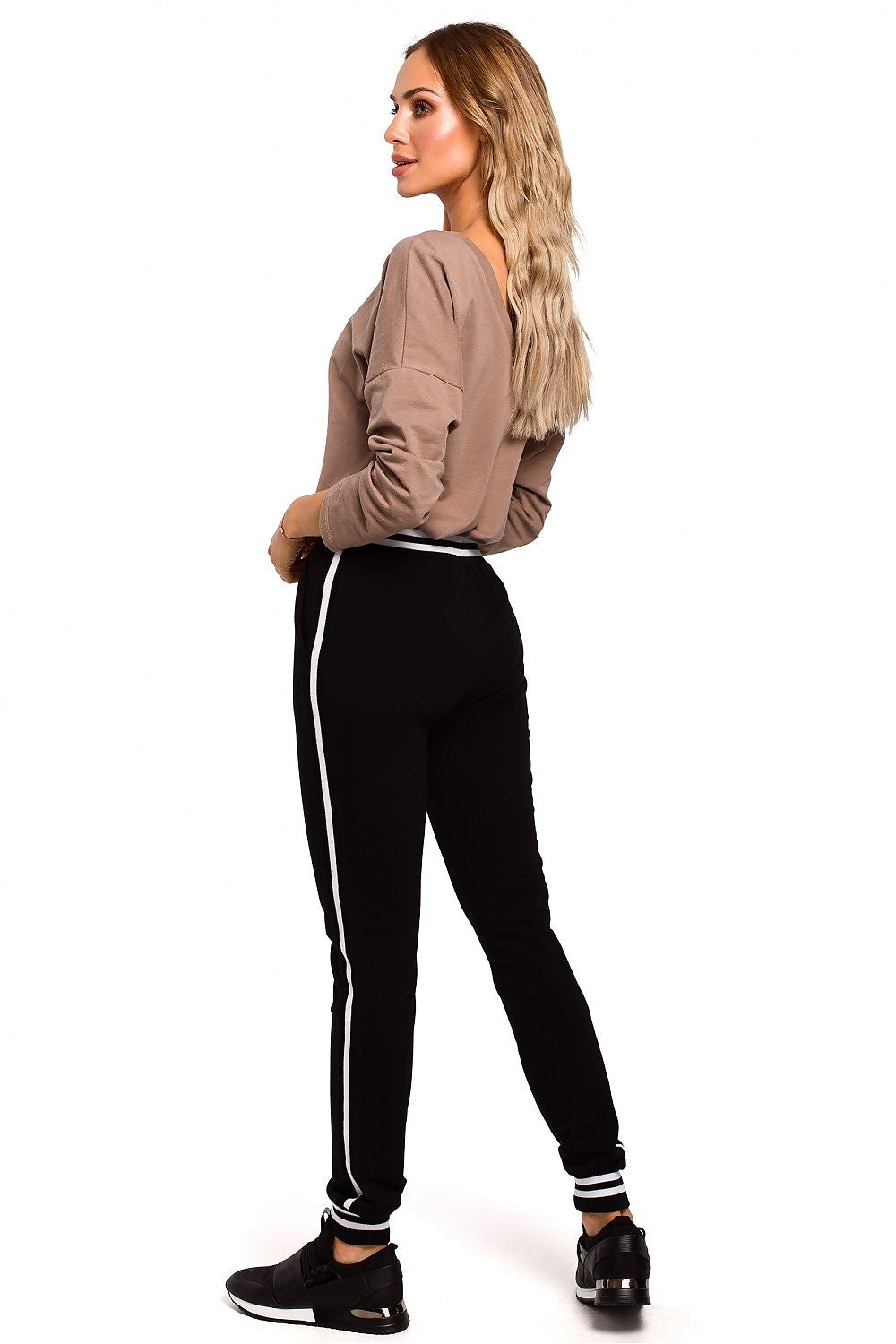  Pantaloni de damă model 135474 Moe 