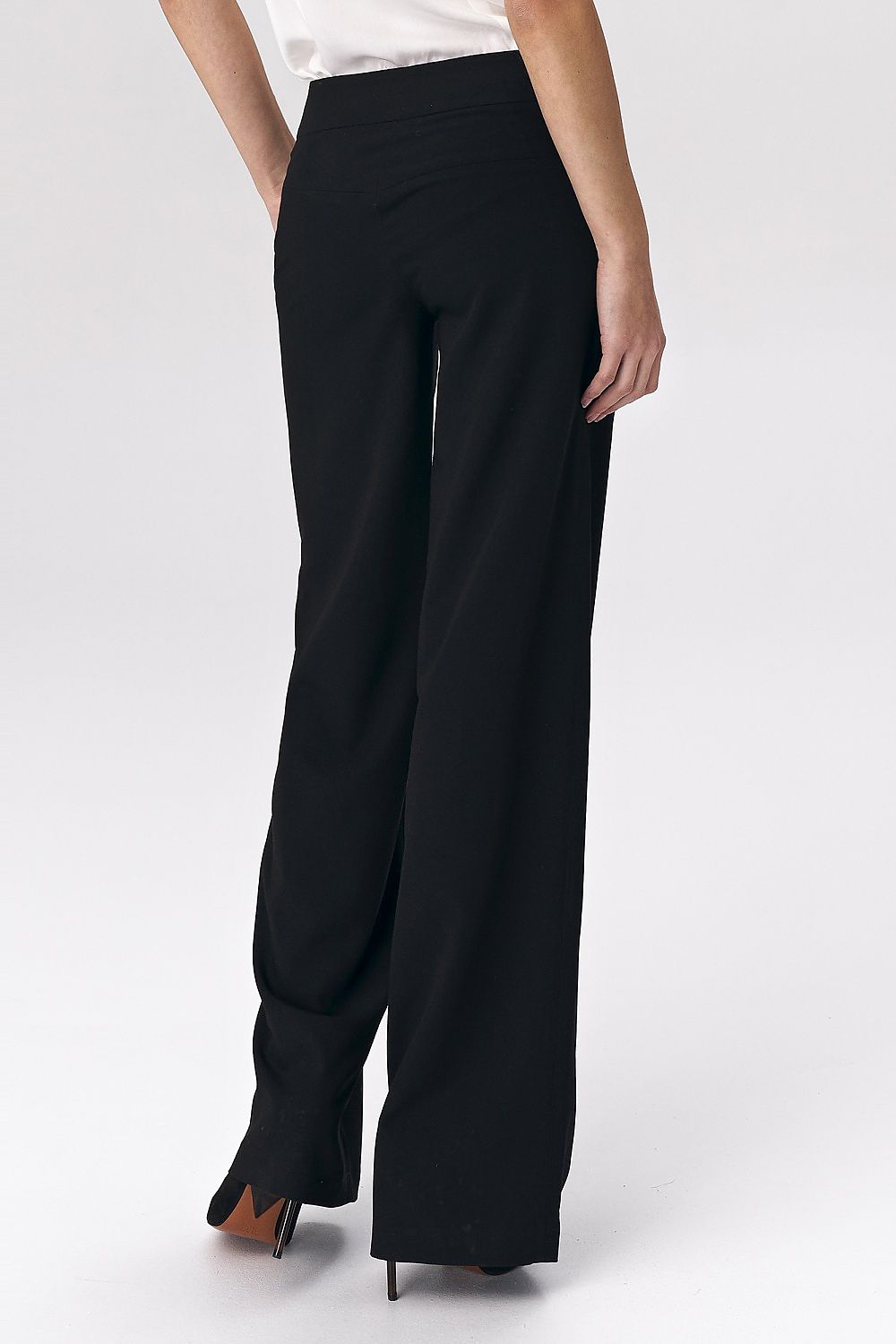  Pantaloni de damă model 140890 Nife 