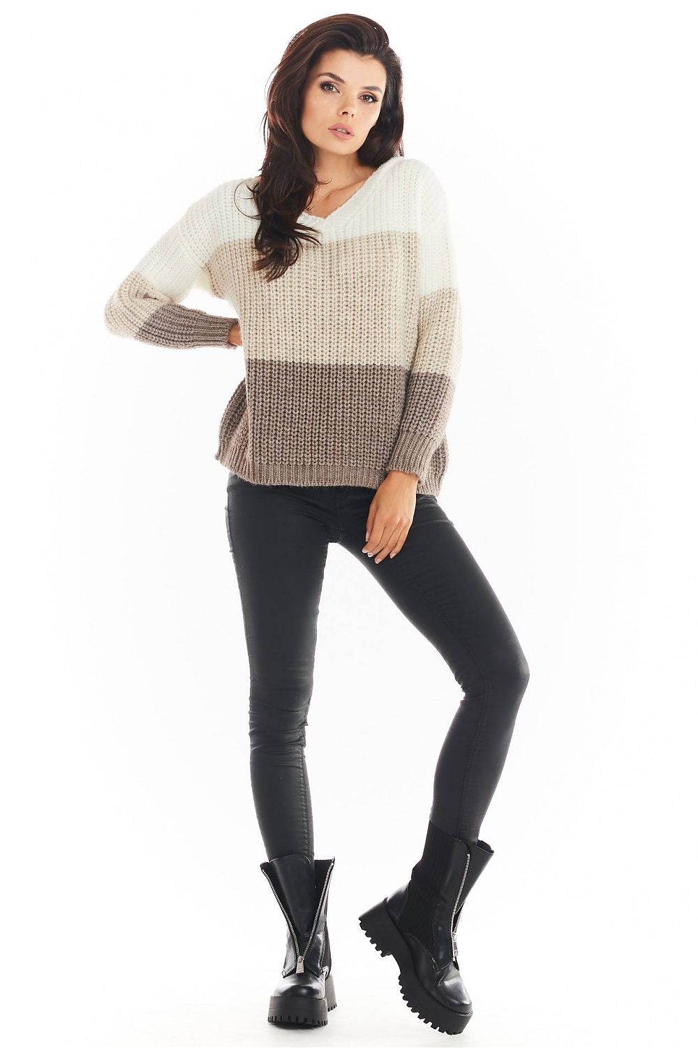  Pulover model 149739 awama 