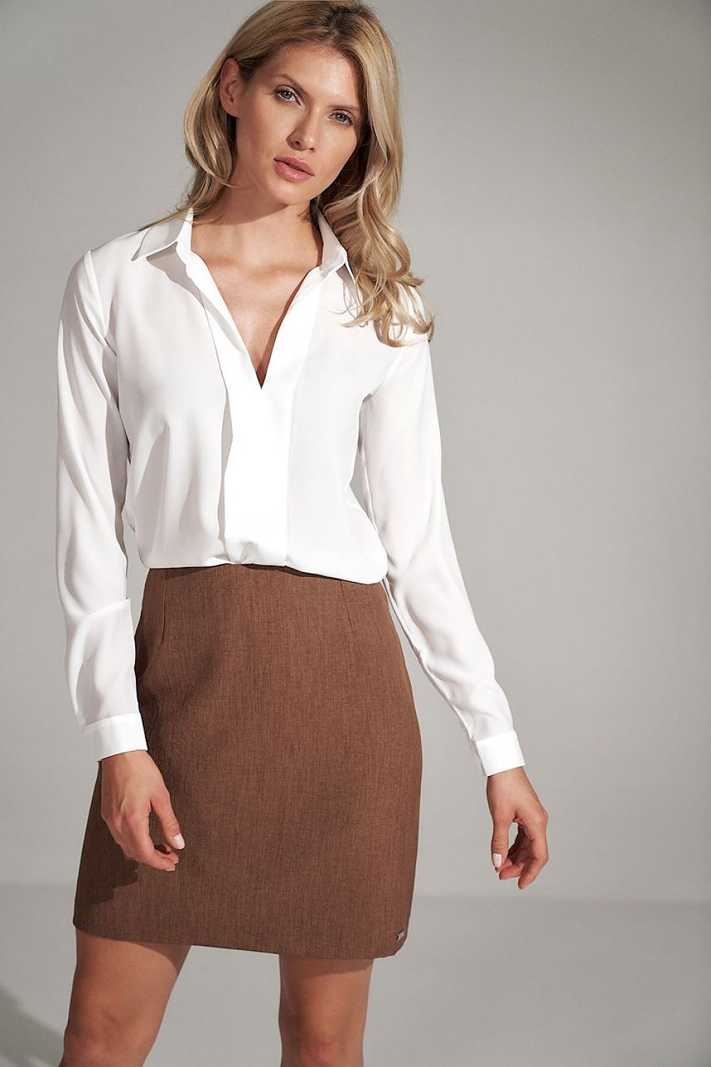  Fustă scurtă model 150902 Figl 