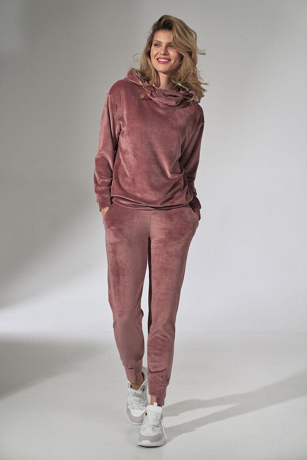  Pantaloni de trening model 151803 Figl 
