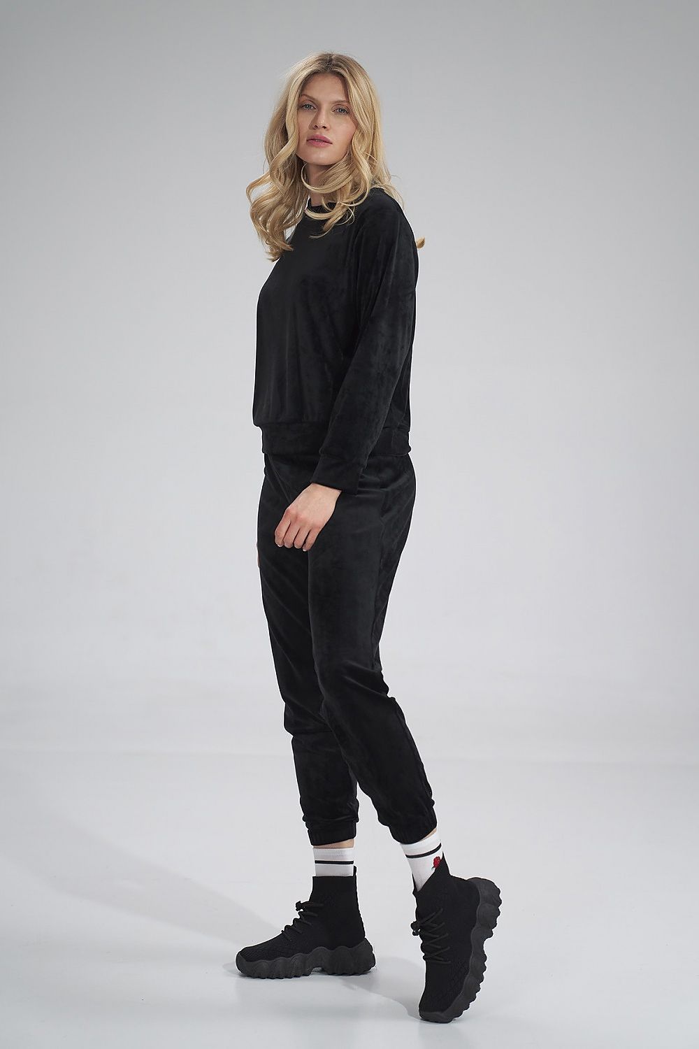  Pantaloni de trening model 154665 Figl 