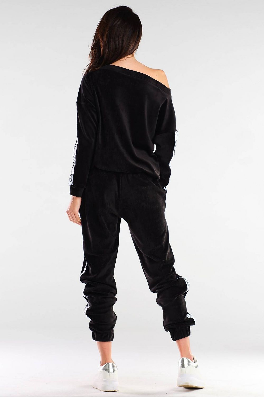  Pantaloni de trening model 154806 awama 