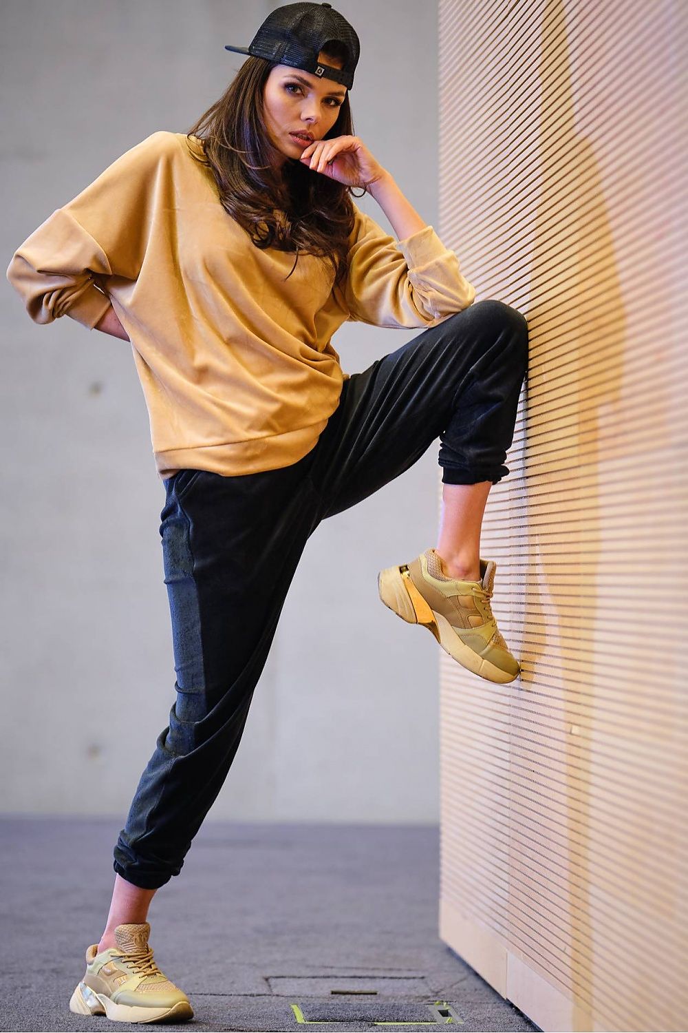 Pantaloni de trening model 155473 awama 