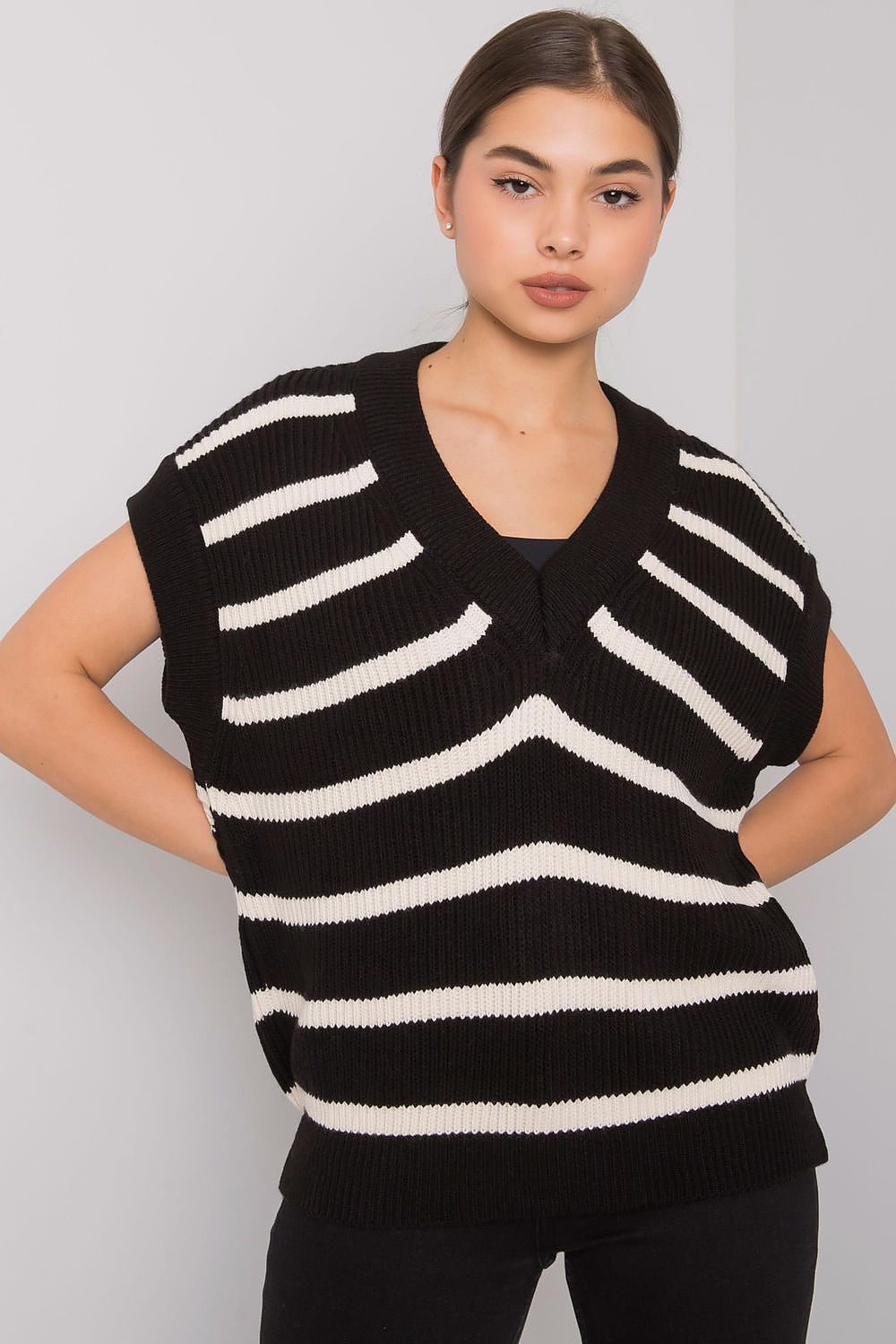  Vestă model 161309 Fame 