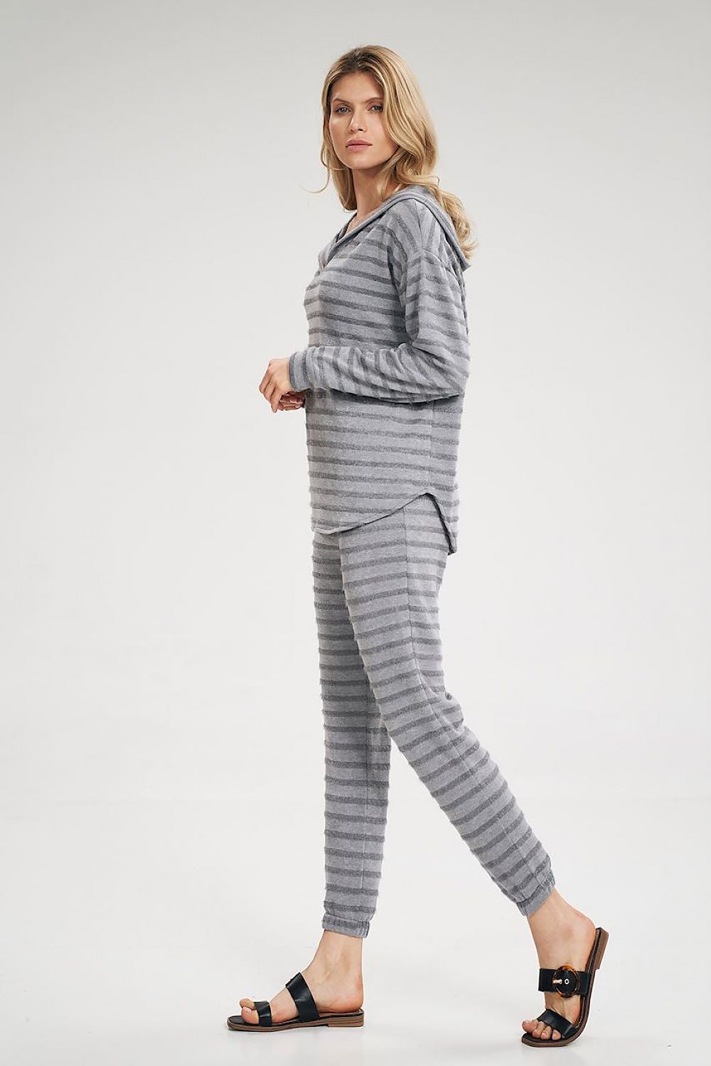  Pantaloni de trening model 162307 Figl 
