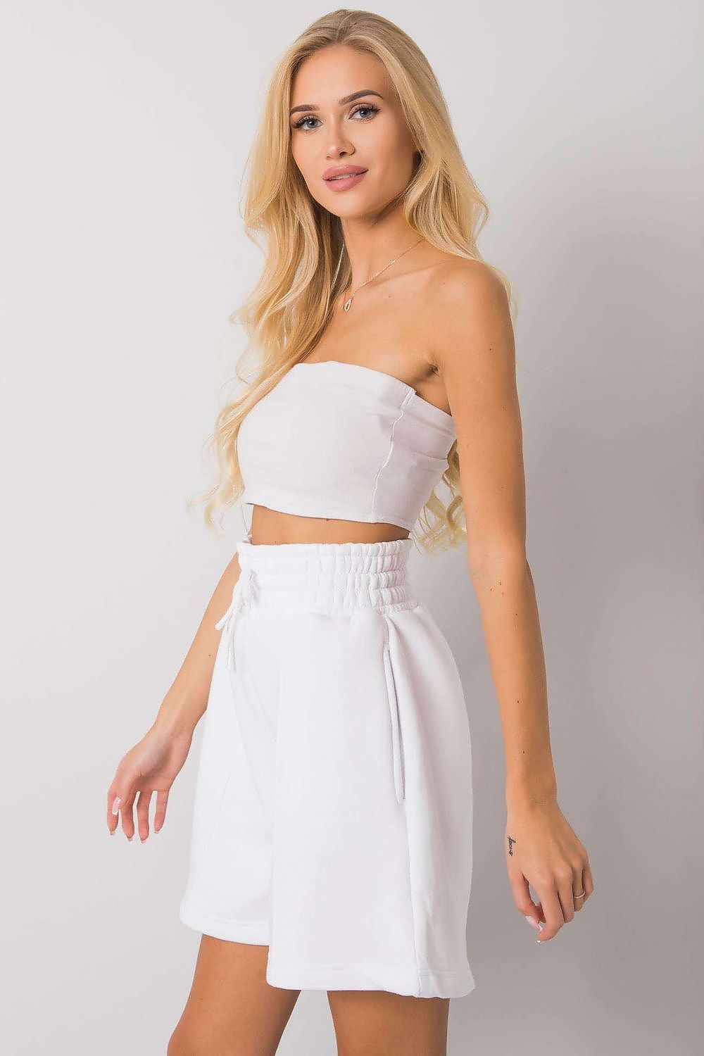  Pantaloni scurţi model 166227 BFG 