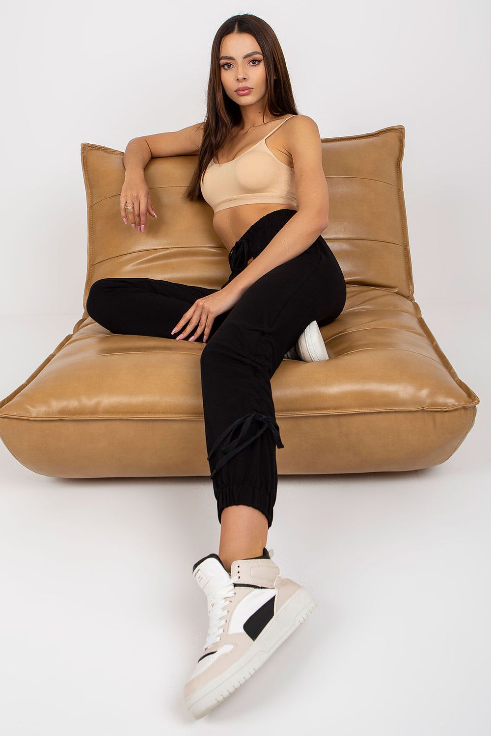  Pantaloni de trening model 166715 Relevance 