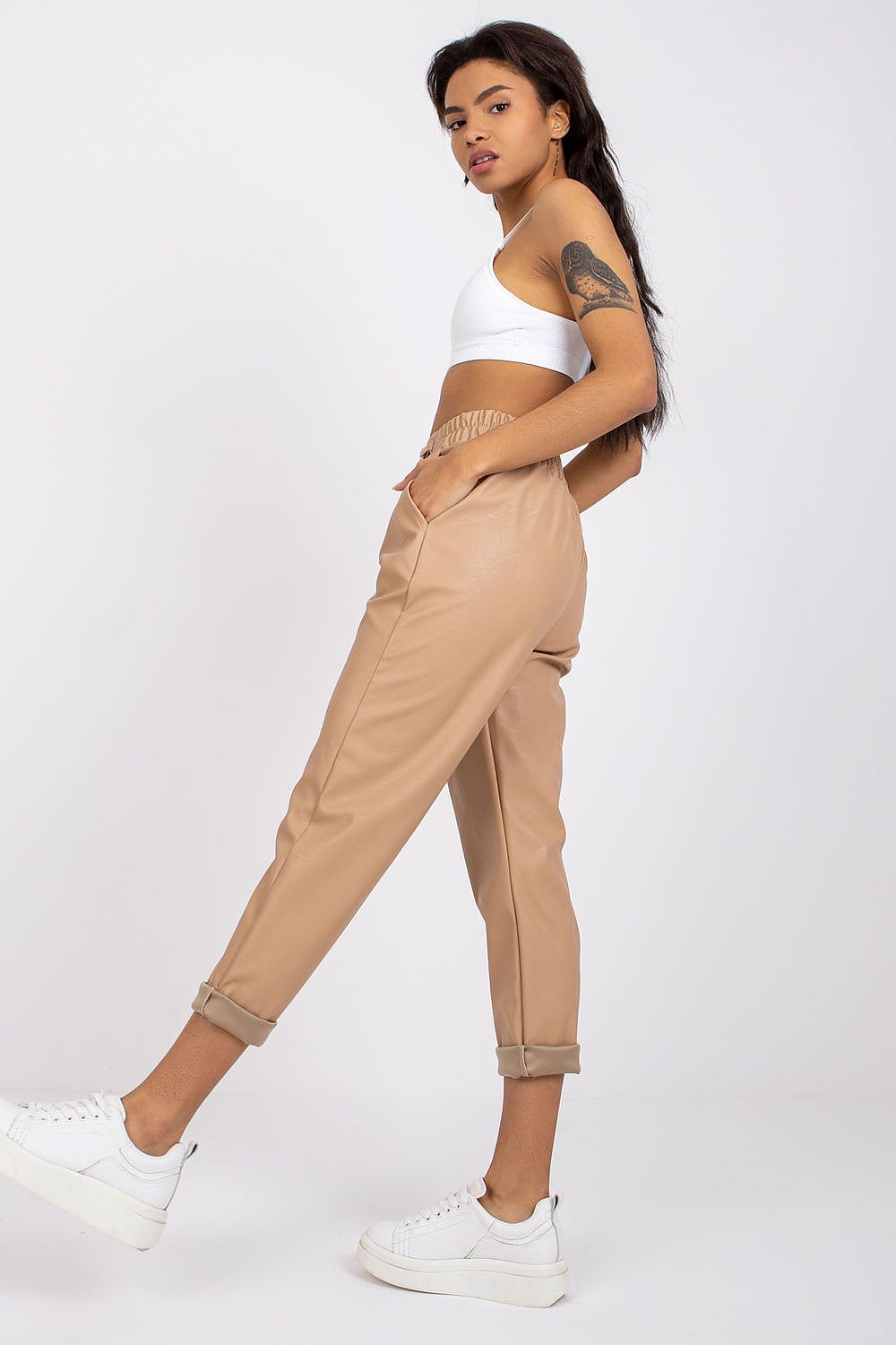  Pantaloni de damă model 167380 Italy Moda 