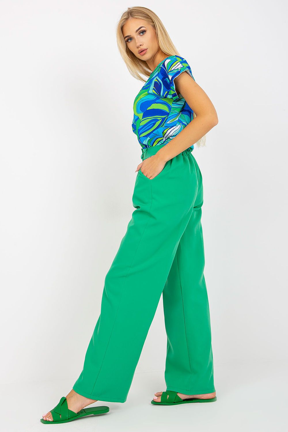  Pantaloni de damă model 167514 Italy Moda 