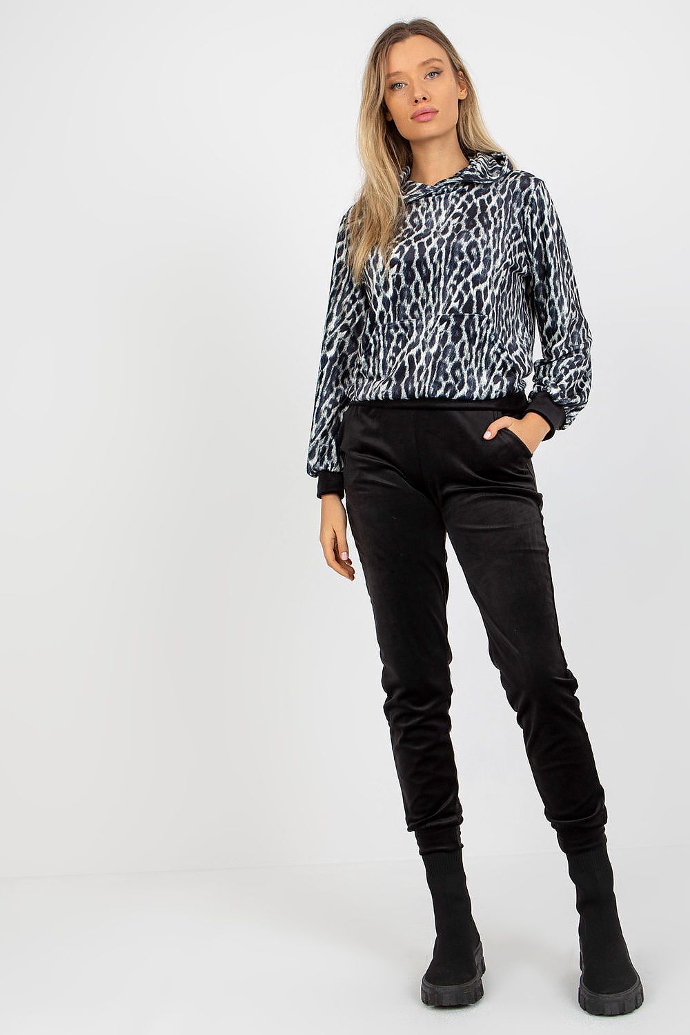  Completă model 173356 Rue Paris 