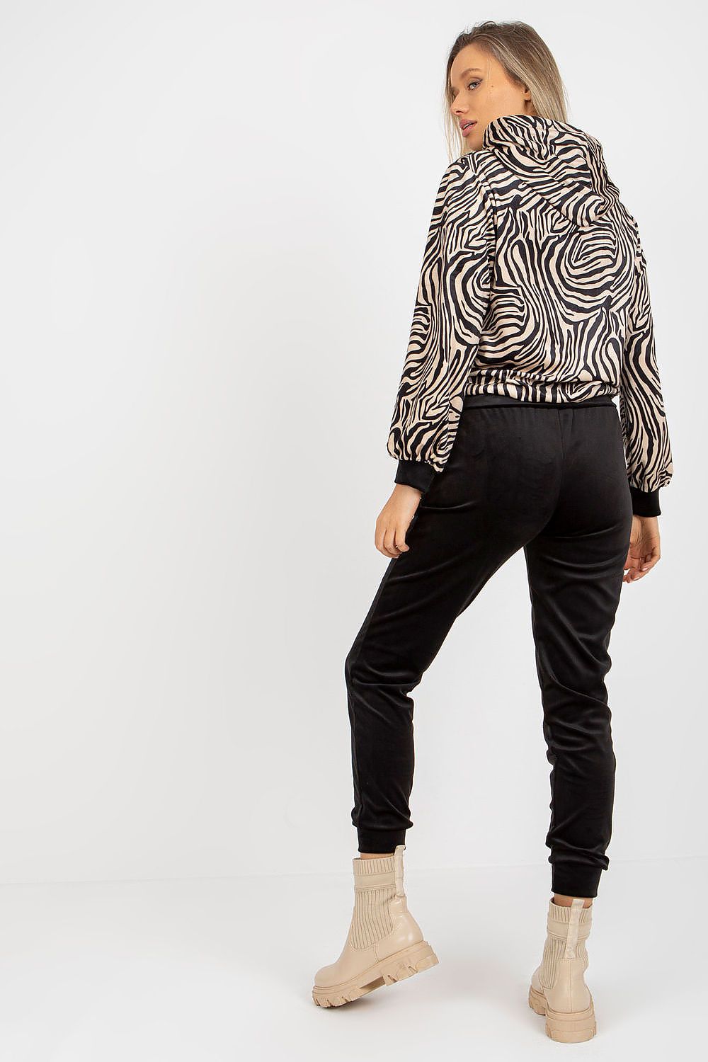  Completă model 173357 Rue Paris 