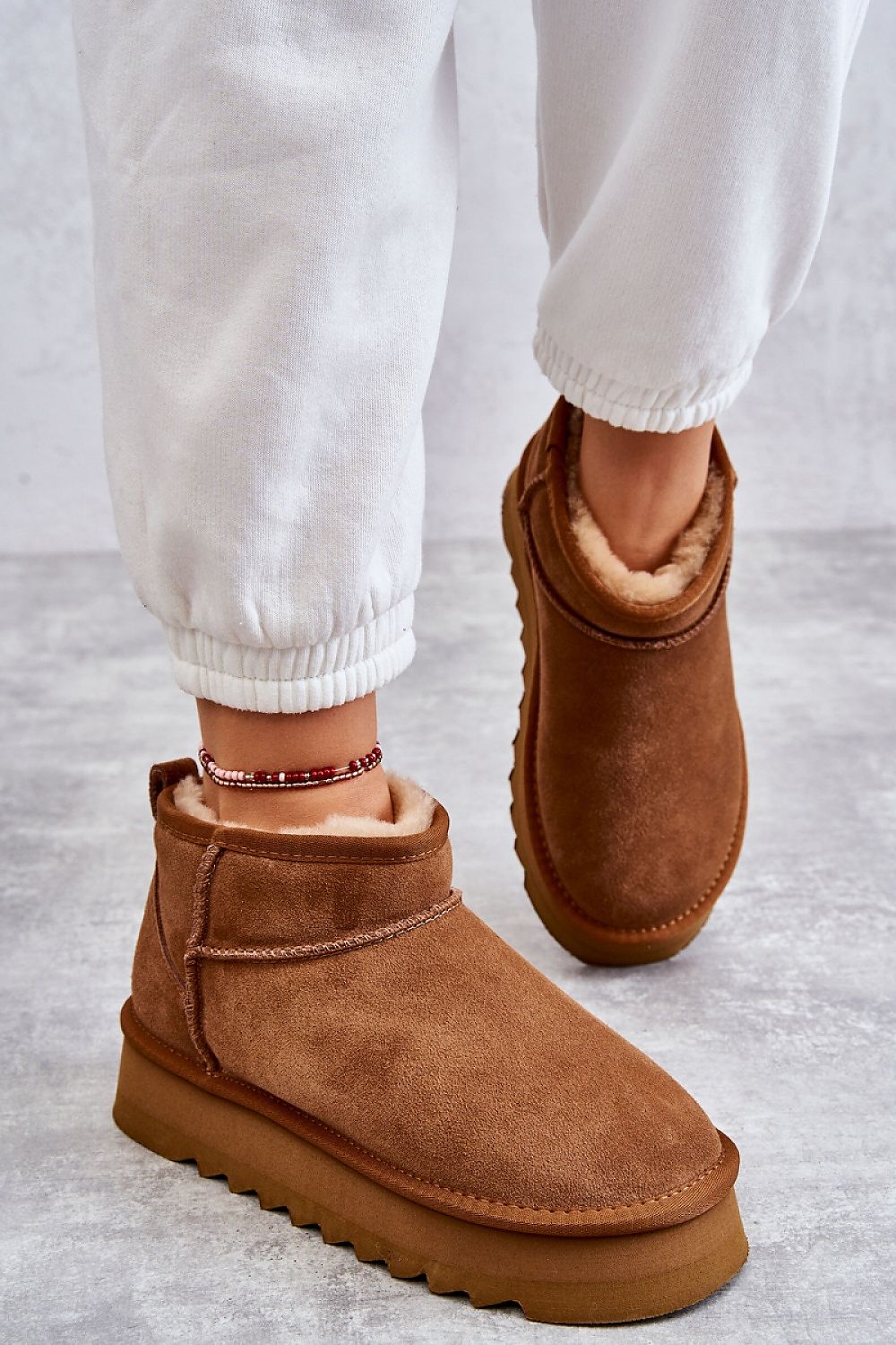 Moon boots model 174770 Step in style 