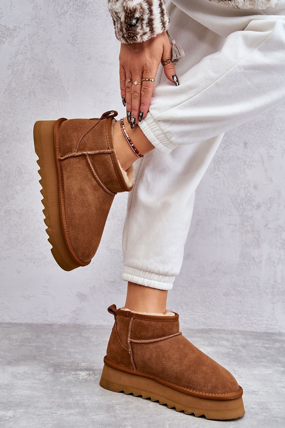  Moon boots model 174770 Step in style 