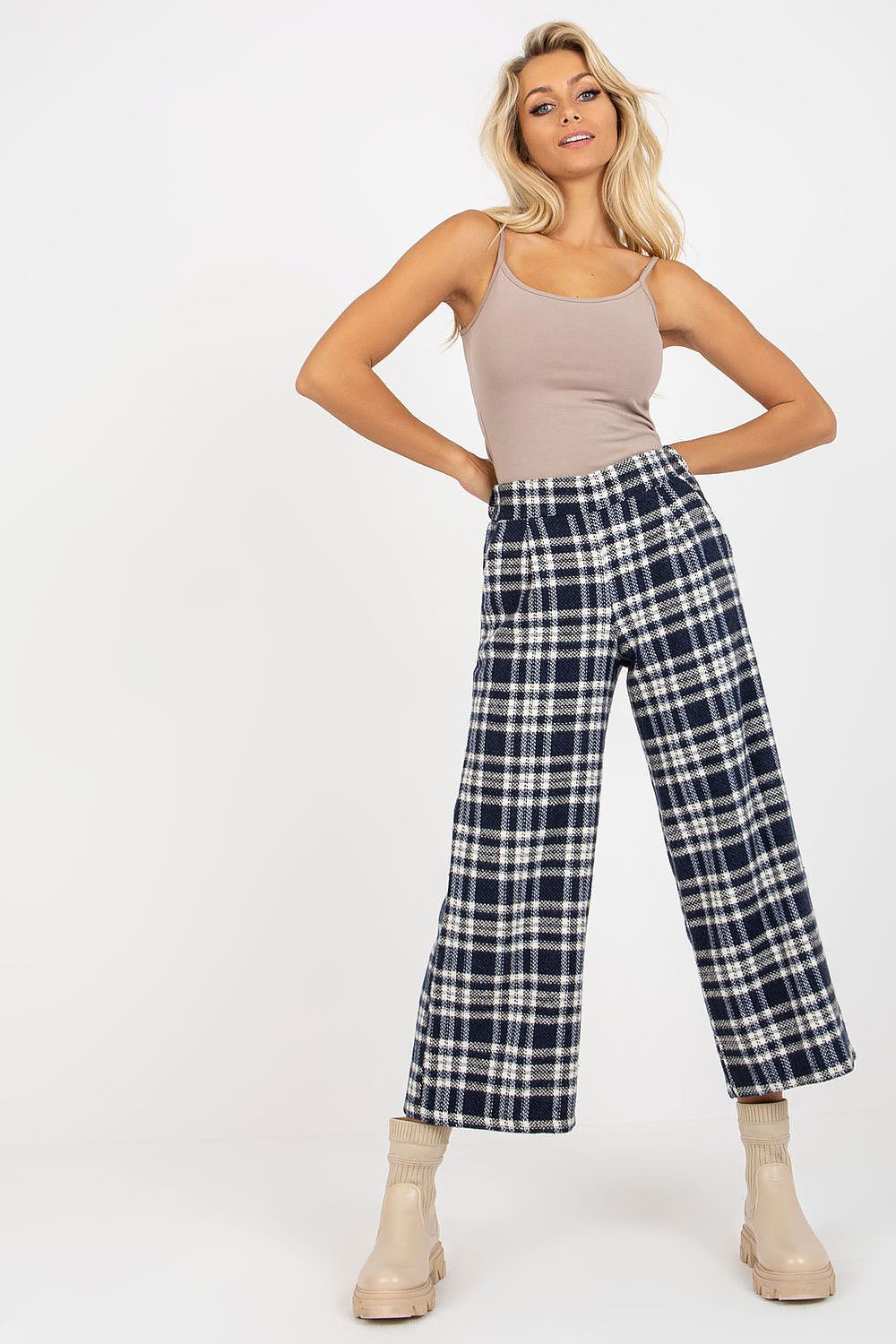  Pantaloni de damă model 175003 Lakerta 