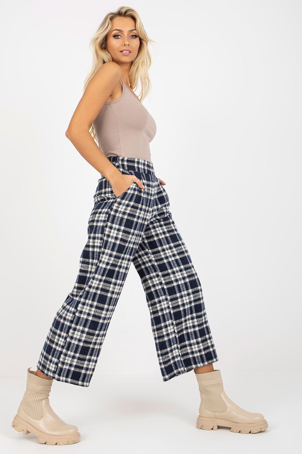  Pantaloni de damă model 175003 Lakerta 