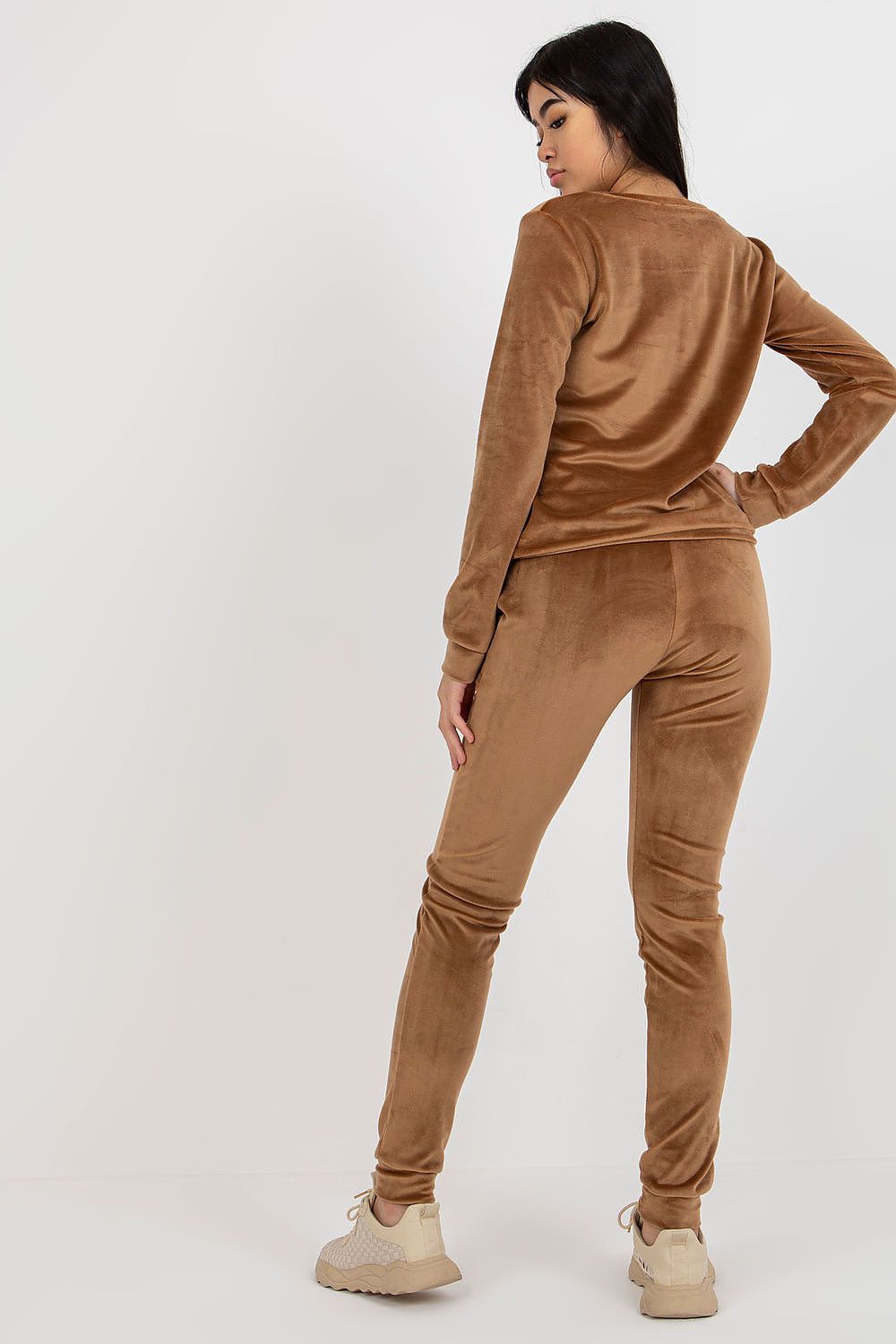  Completă model 175112 Rue Paris 