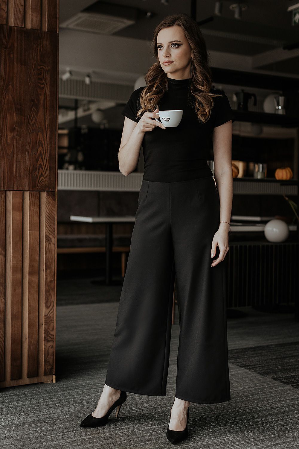  Pantaloni de damă model 176701 Tessita 