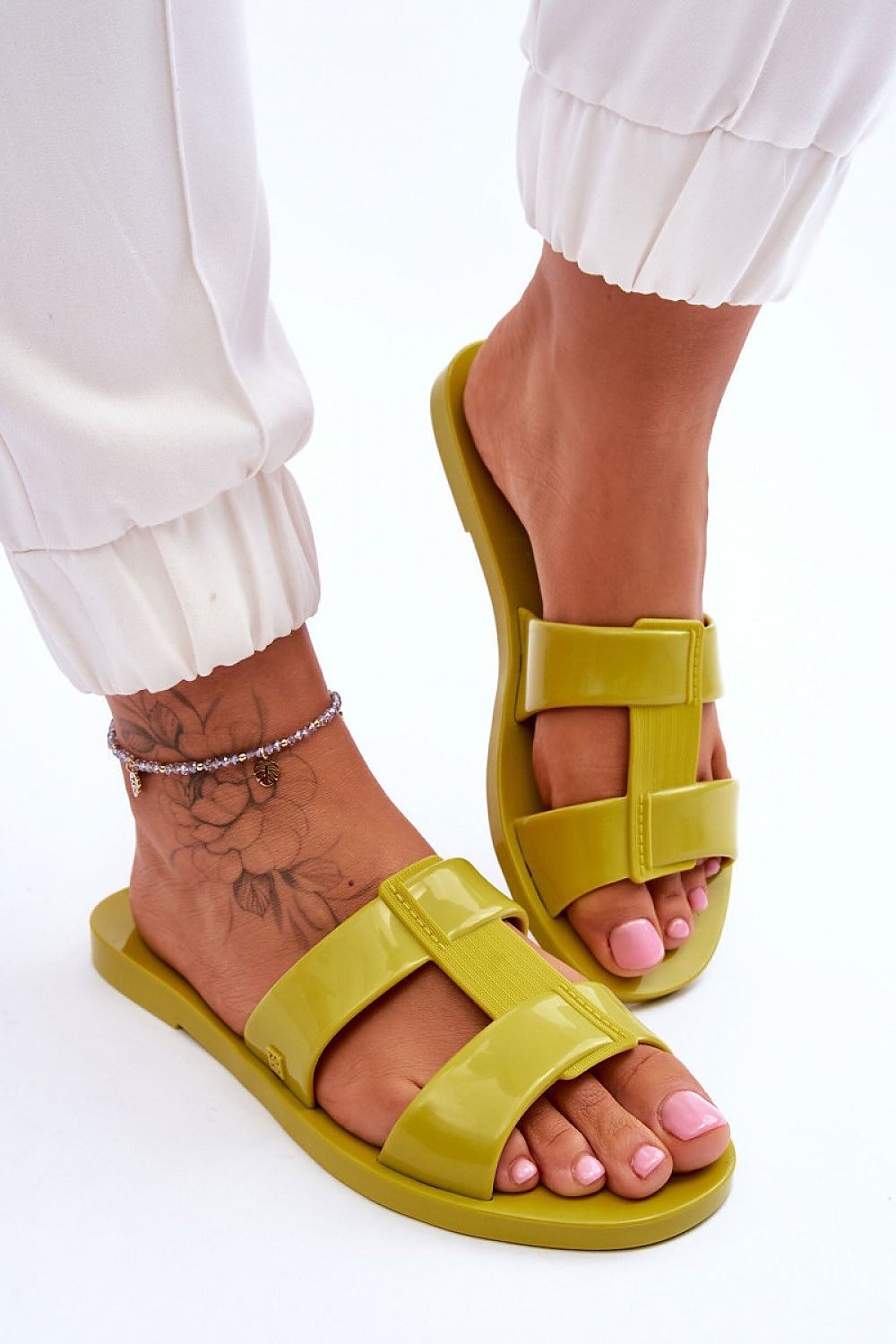  Şlapi model 178353 Step in style 