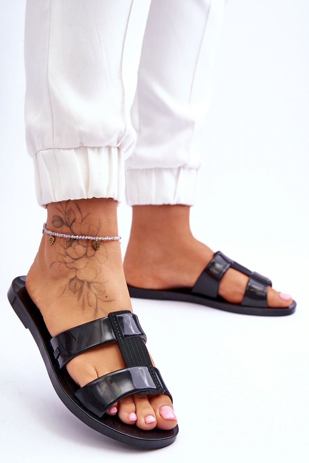  Şlapi model 178355 Step in style 