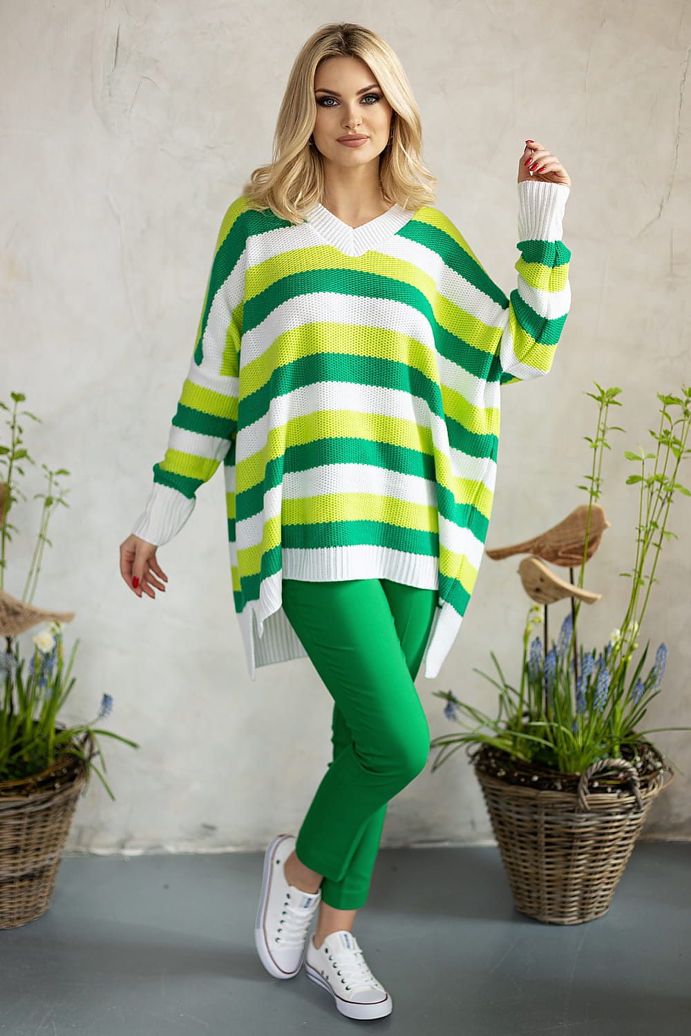  Pulover model 178647 PeeKaBoo 