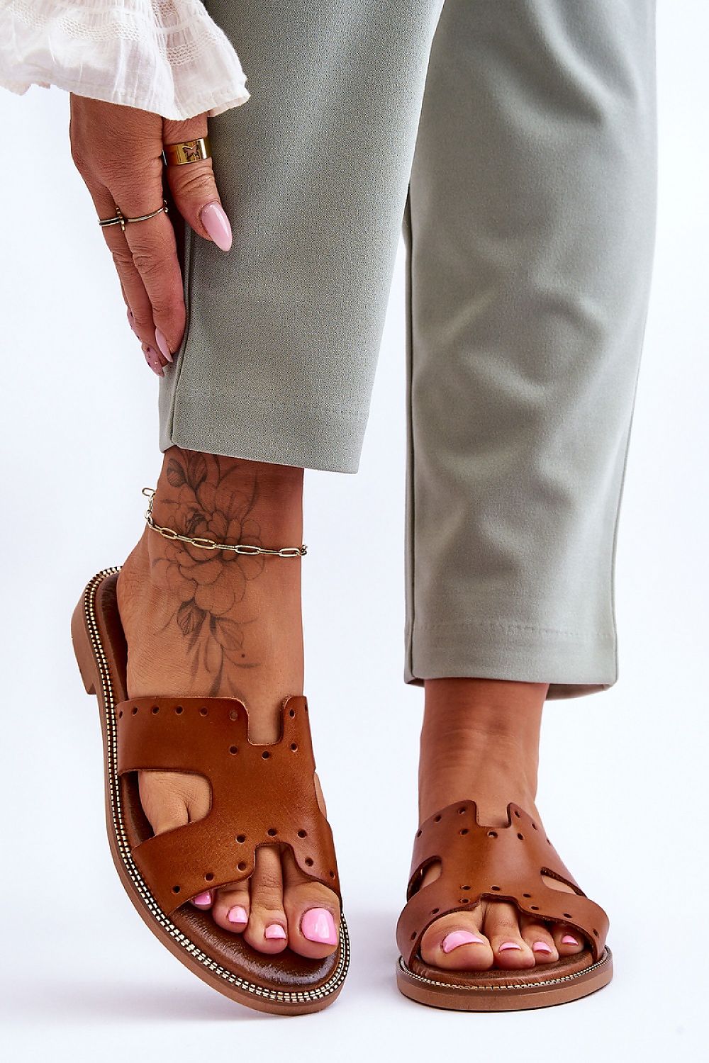  Şlapi model 179079 Step in style 