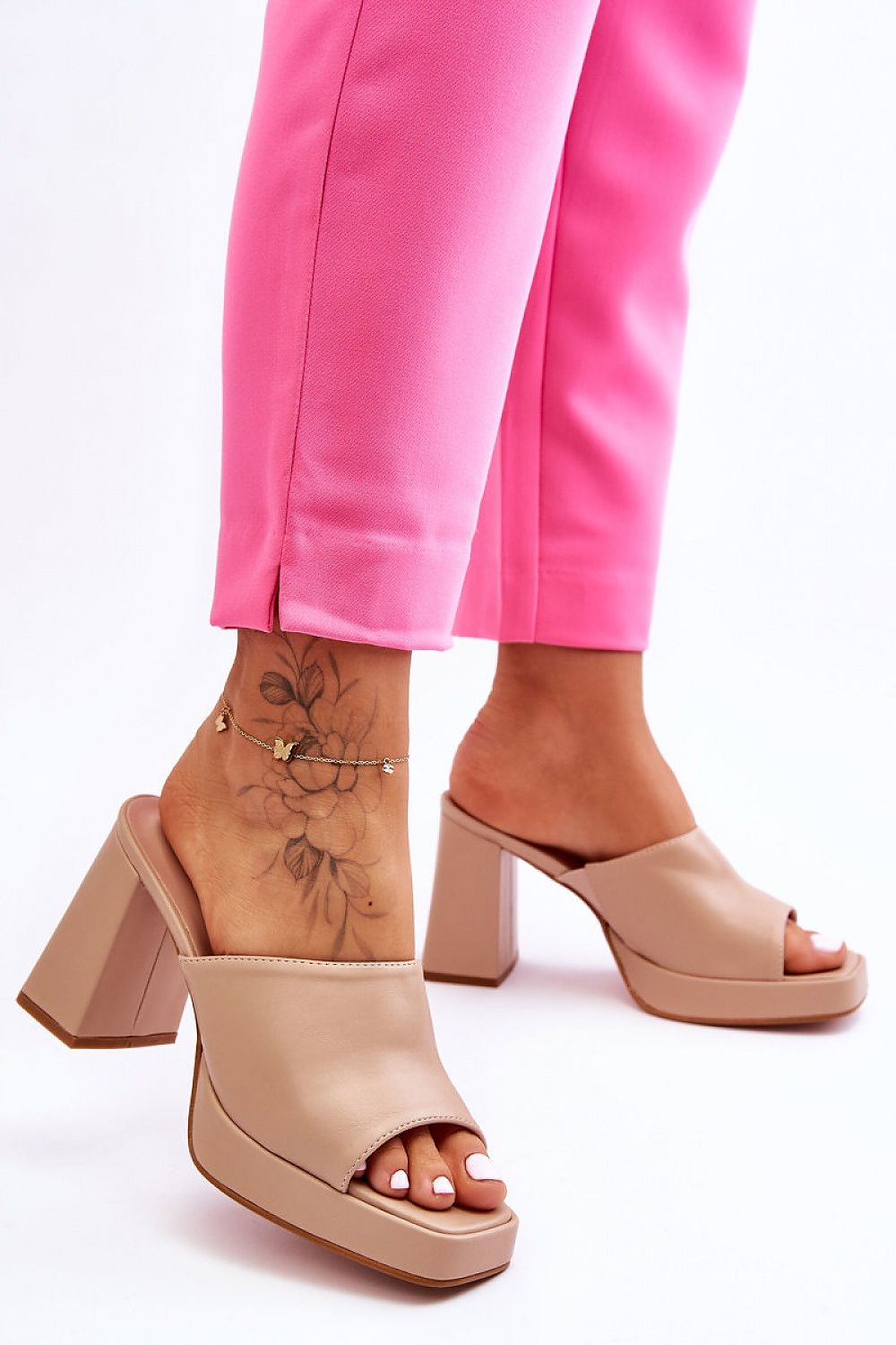  Şlapi model 181070 Step in style 