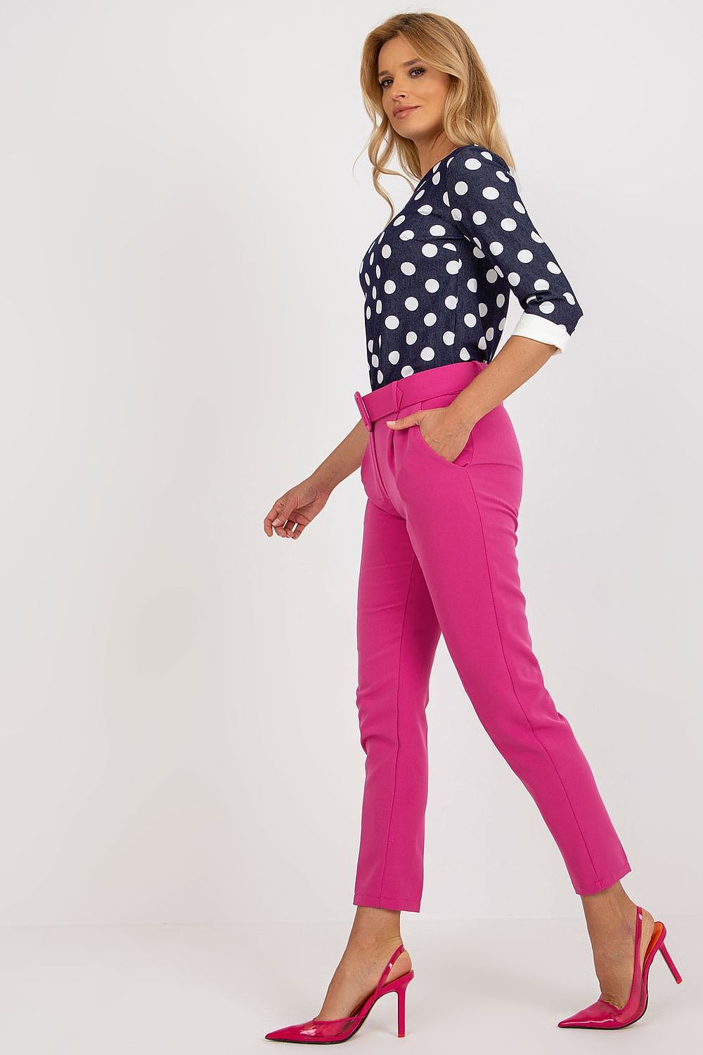  Pantaloni de damă model 181353 Italy Moda 