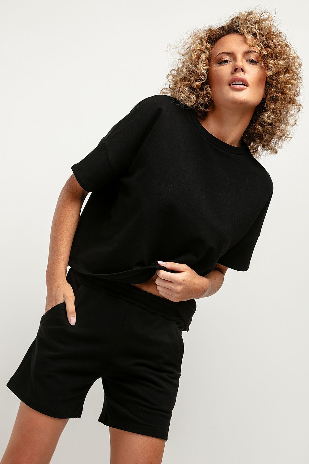  Pantaloni scurţi model 183180 Tessita 