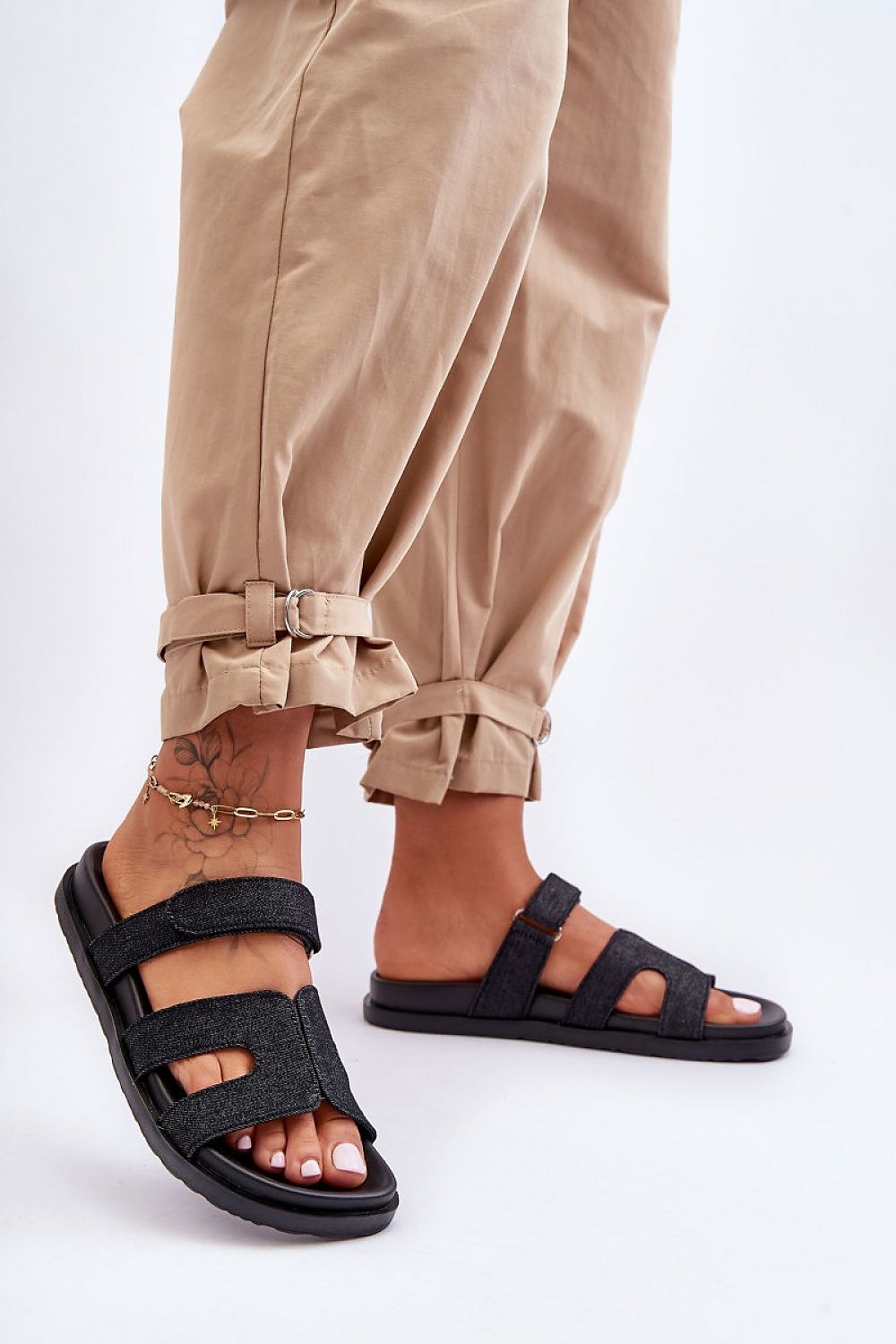  Şlapi model 183448 Step in style 