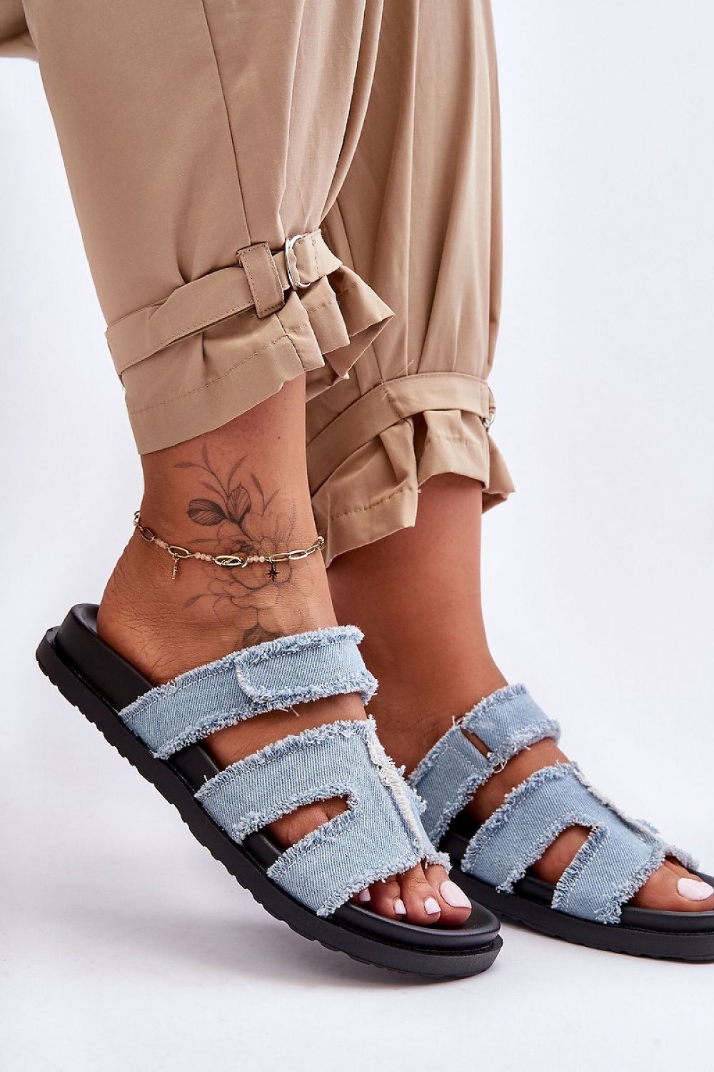  Şlapi model 183452 Step in style 