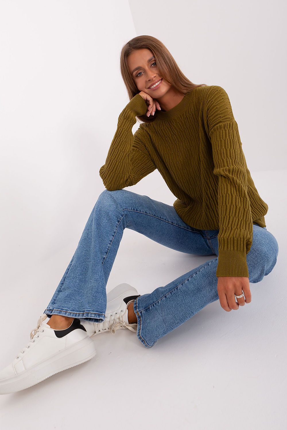  Pulover model 185718 AT 