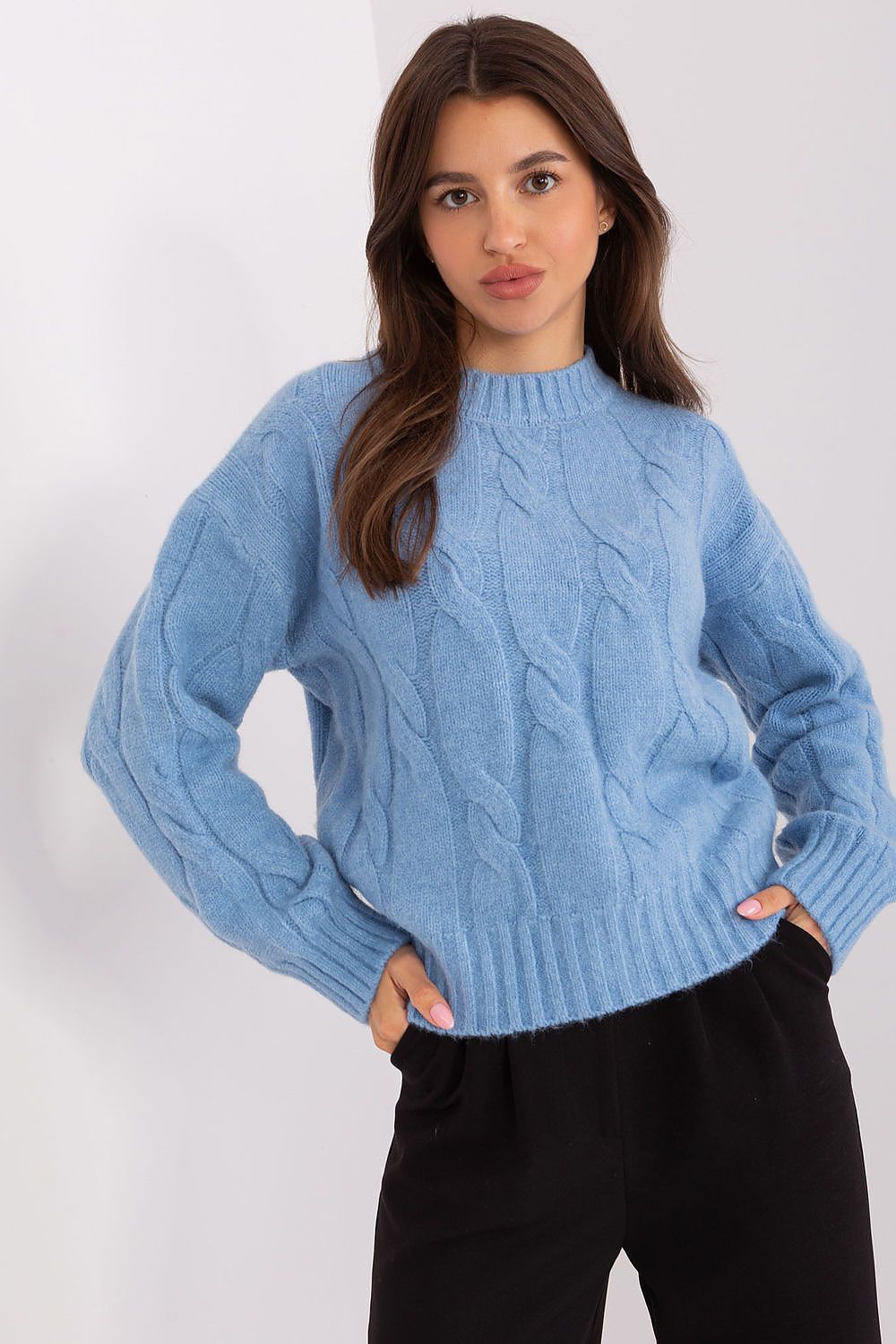  Pulover model 186549 AT 