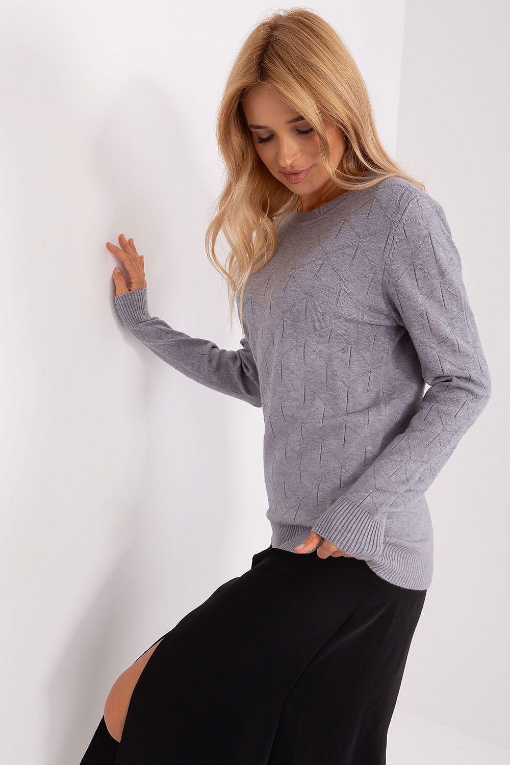  Pulover model 186557 AT 