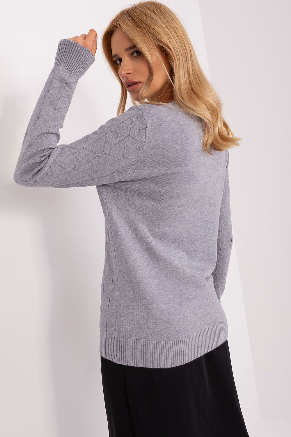  Pulover model 186557 AT 