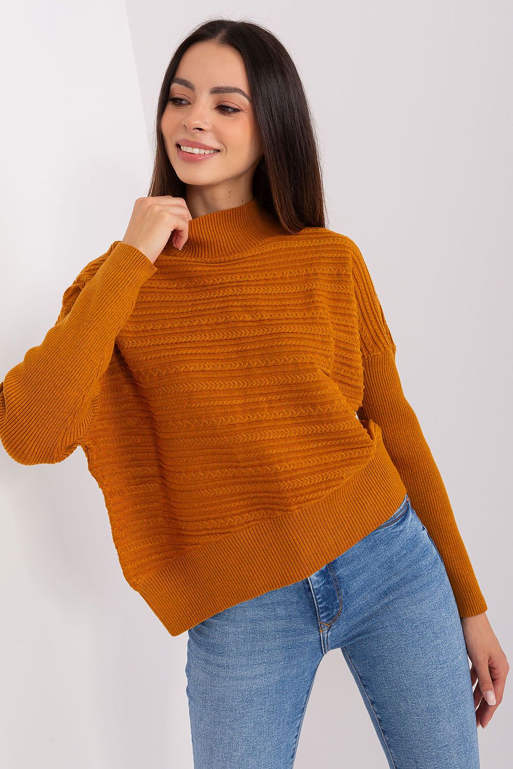  Pulover model 186565 AT 