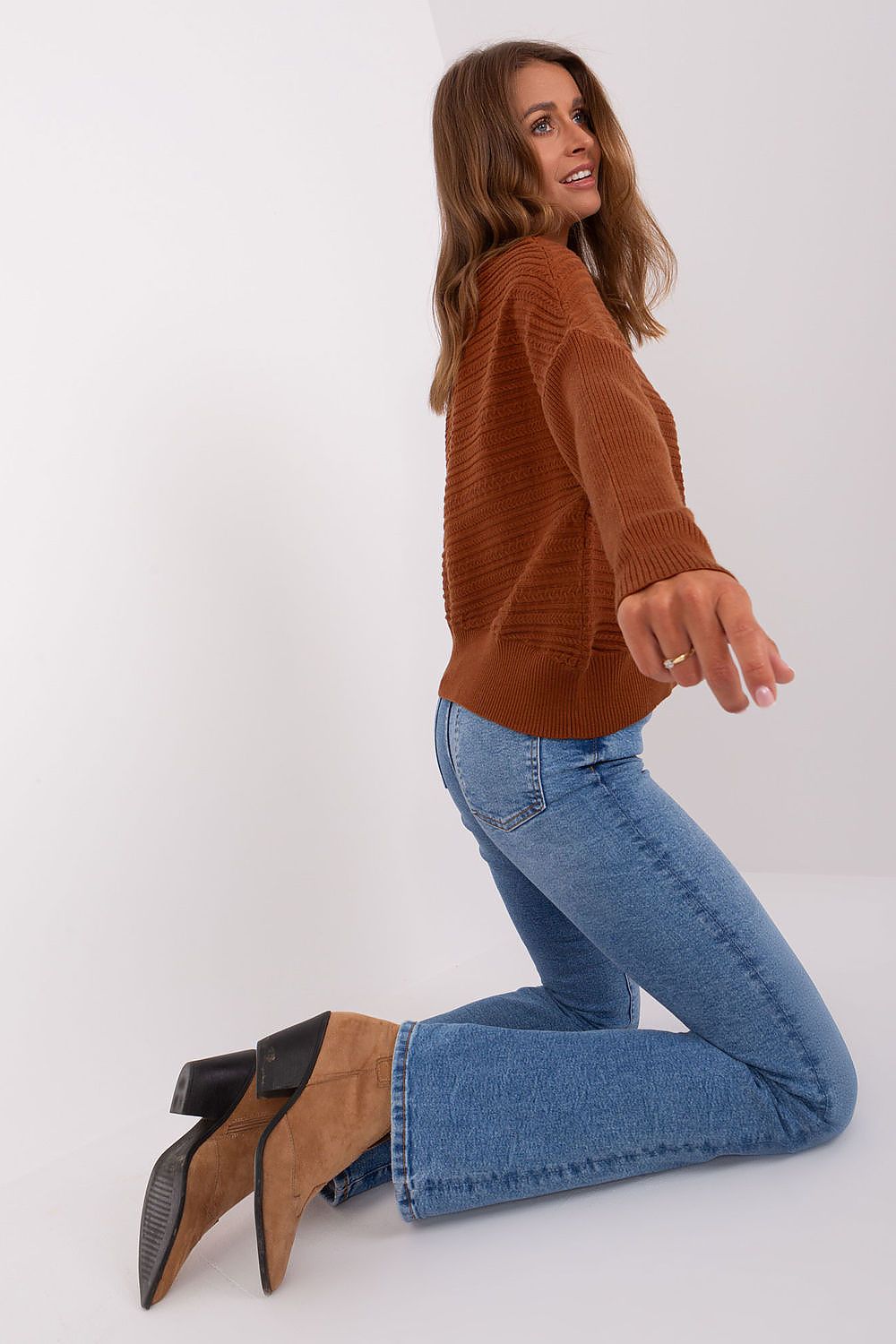  Pulover model 186569 AT 