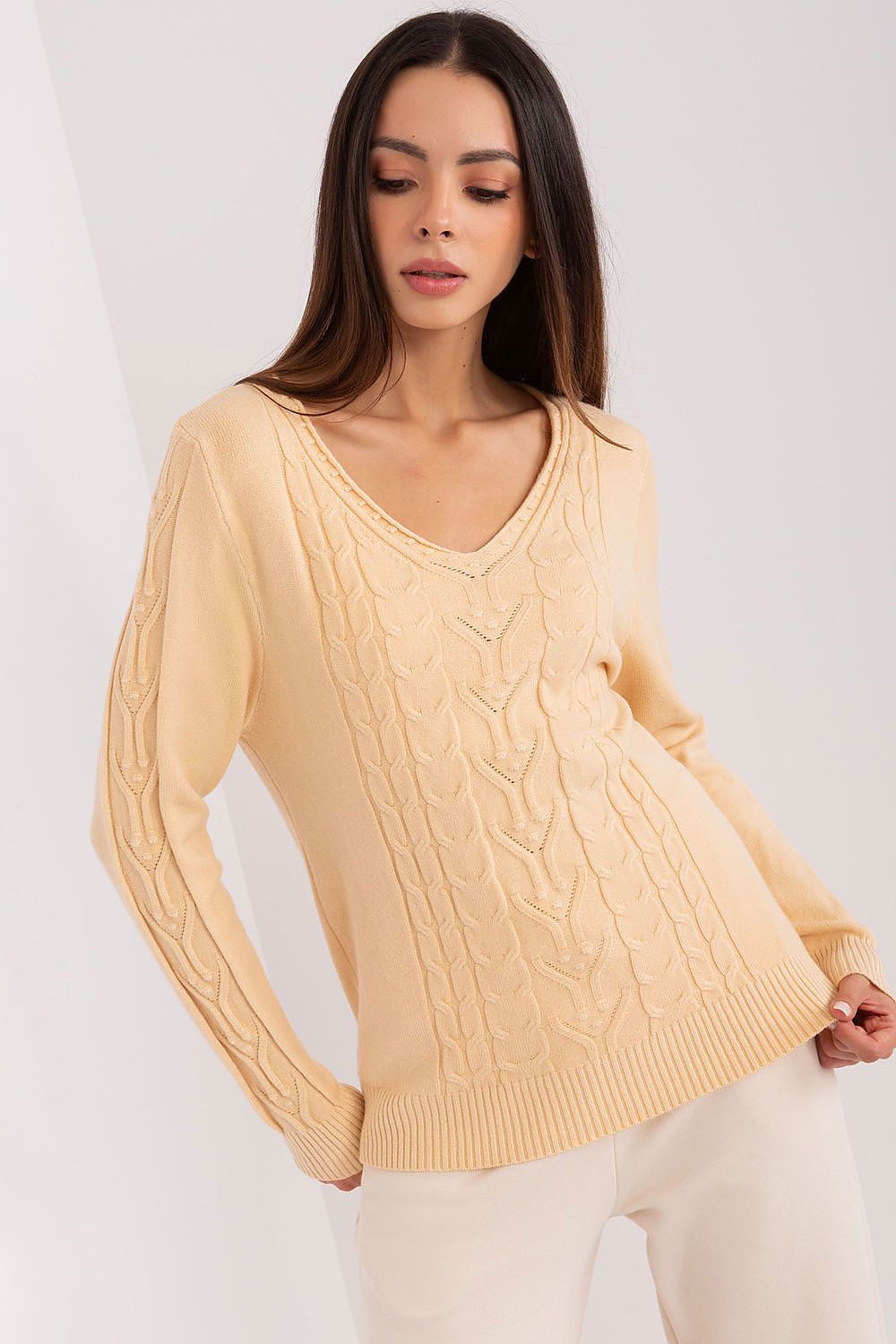  Pulover model 186575 AT 
