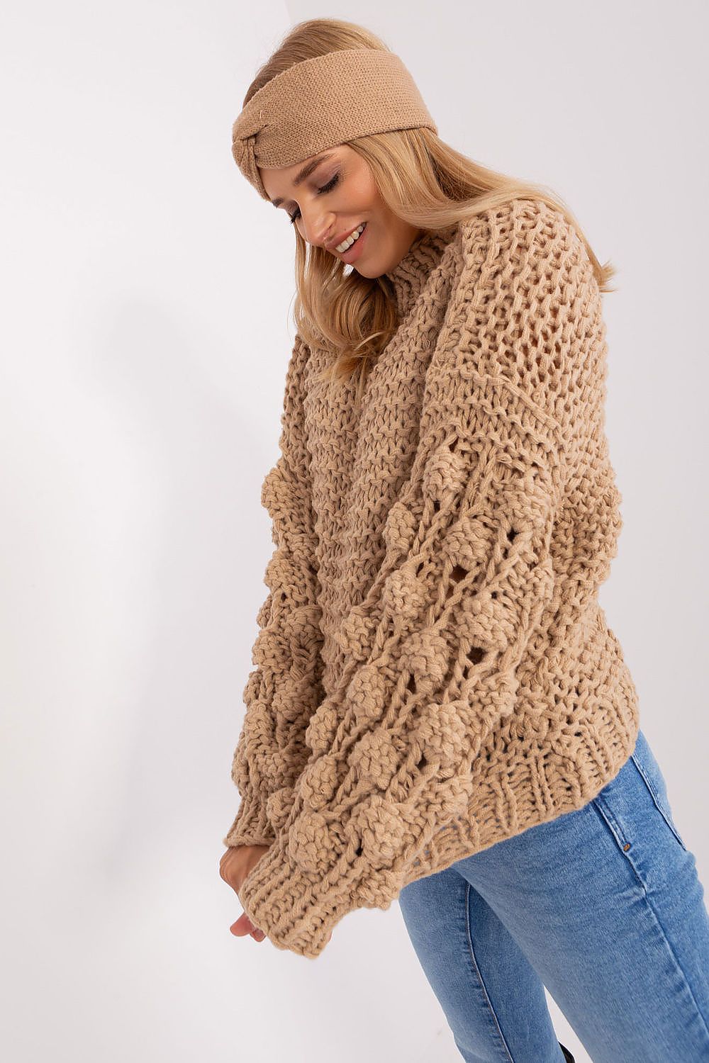  Pulover model 186599 AT 