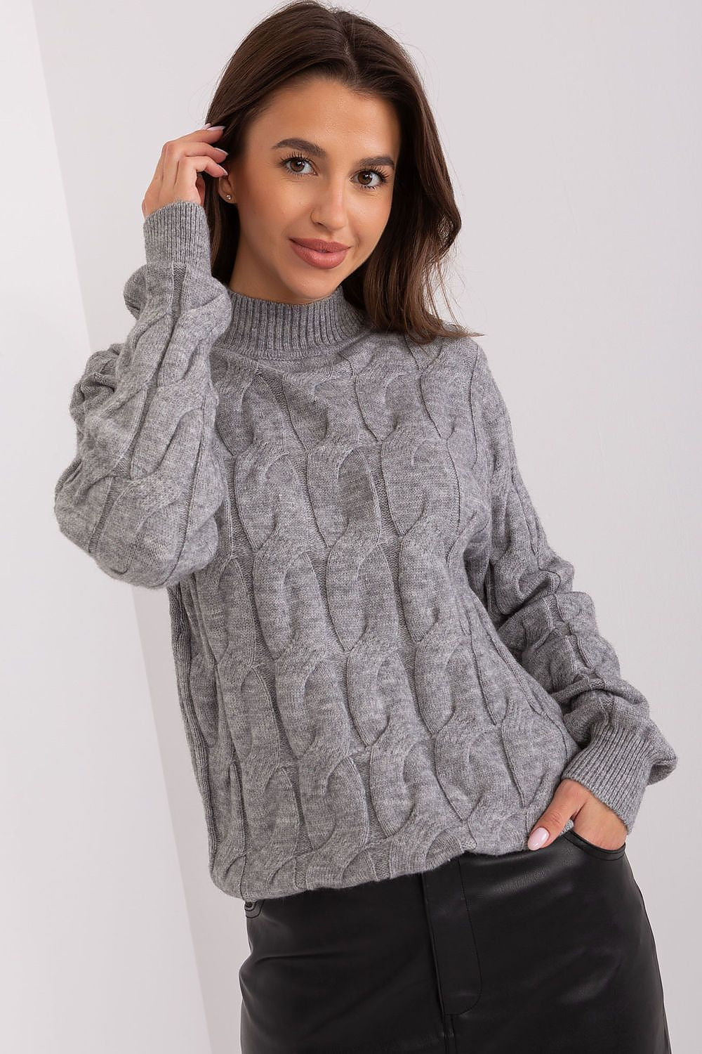  Pulover model 186736 AT 