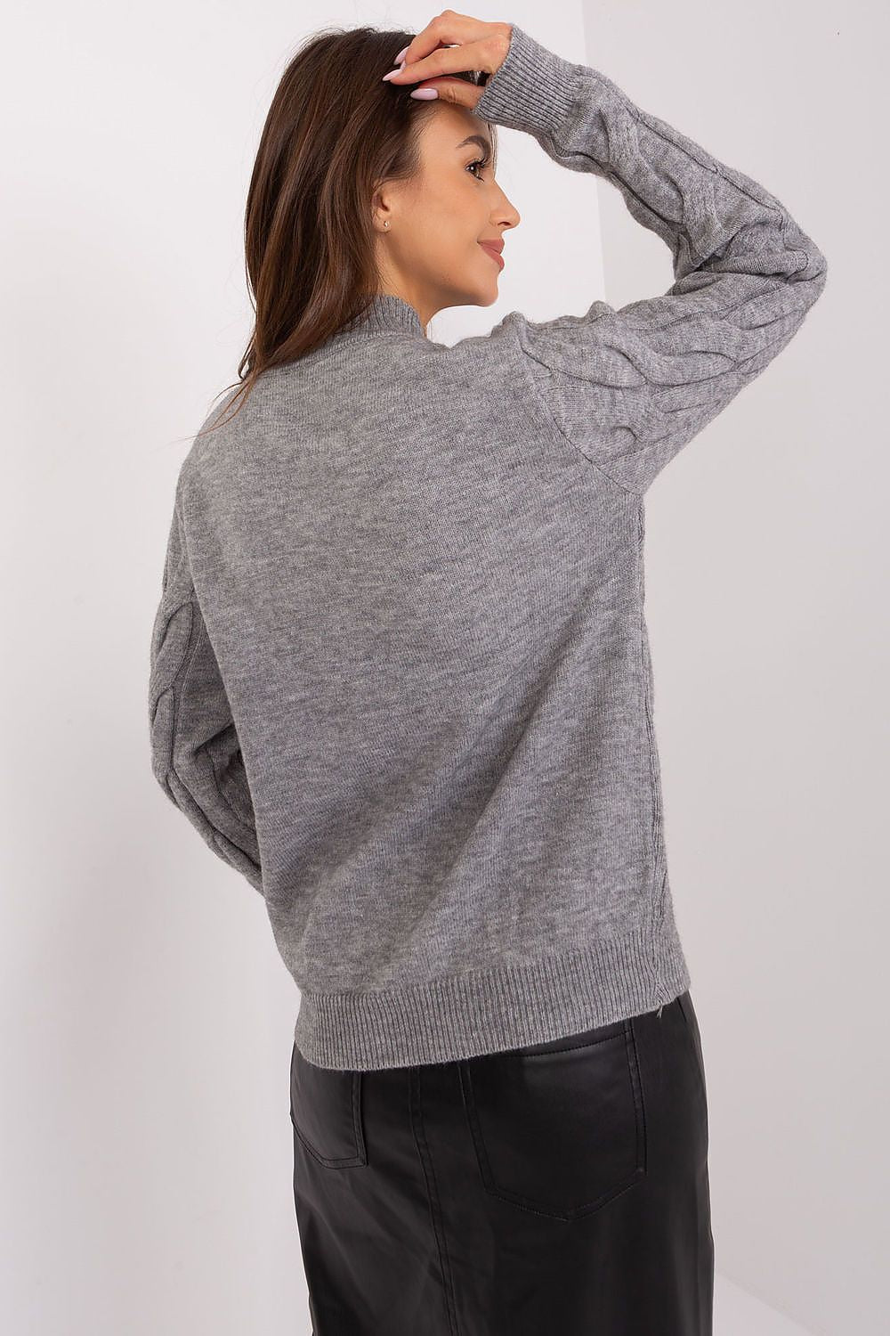  Pulover model 186736 AT 